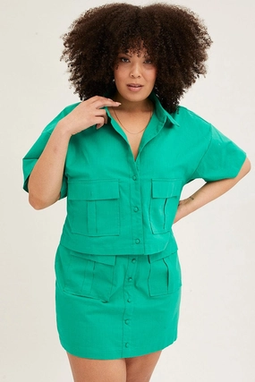 Green Short Sleeve Pocket Crop Shirts Cozy Option Comfortable Look