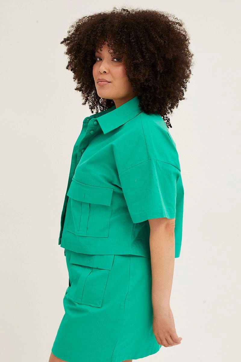 Anti Pill Technology Timeless Style Green Short Sleeve Pocket Crop Shirts
