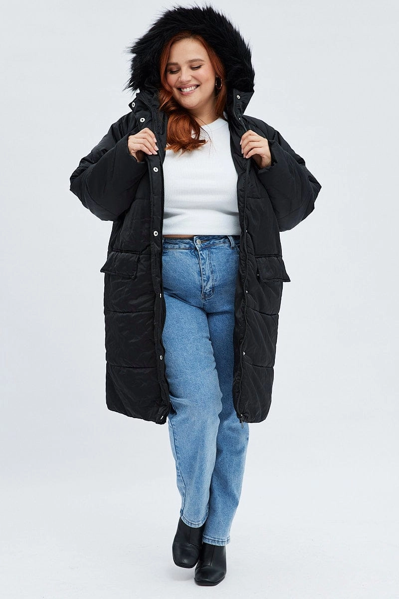 Black Puffer Coat Fur Hood Long Sleeve Functional Fit