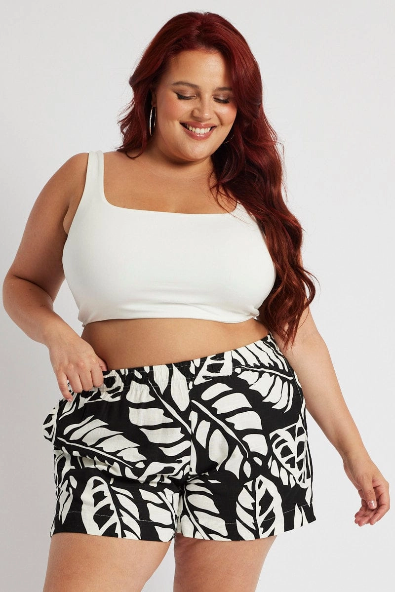 NonIrritatingTags High Durability Blend Black Abstract Relaxed Shorts High Rise