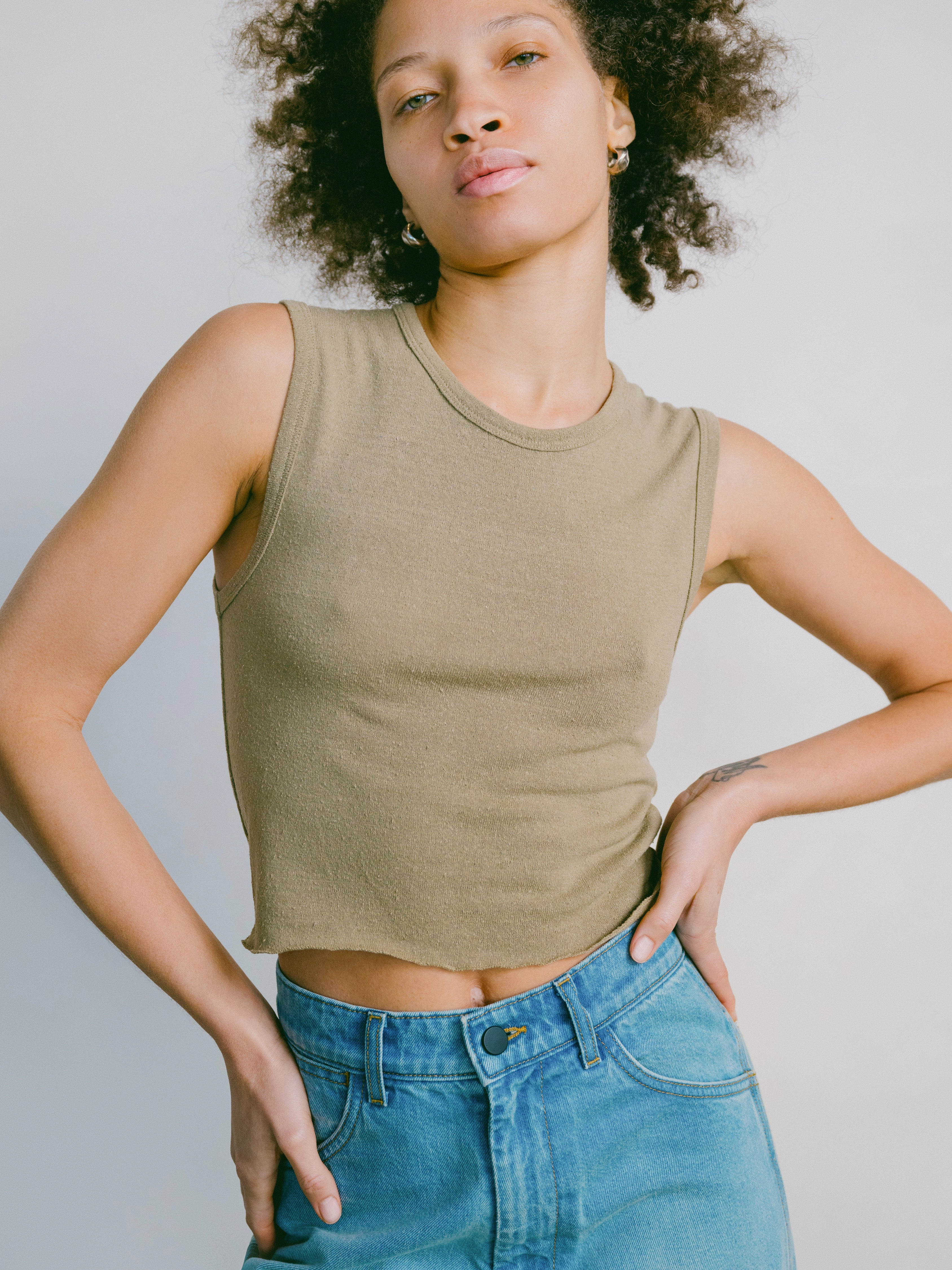 Tasi Crop, Regen Silk Noil Jersey, Sage Comfy Fit Layer