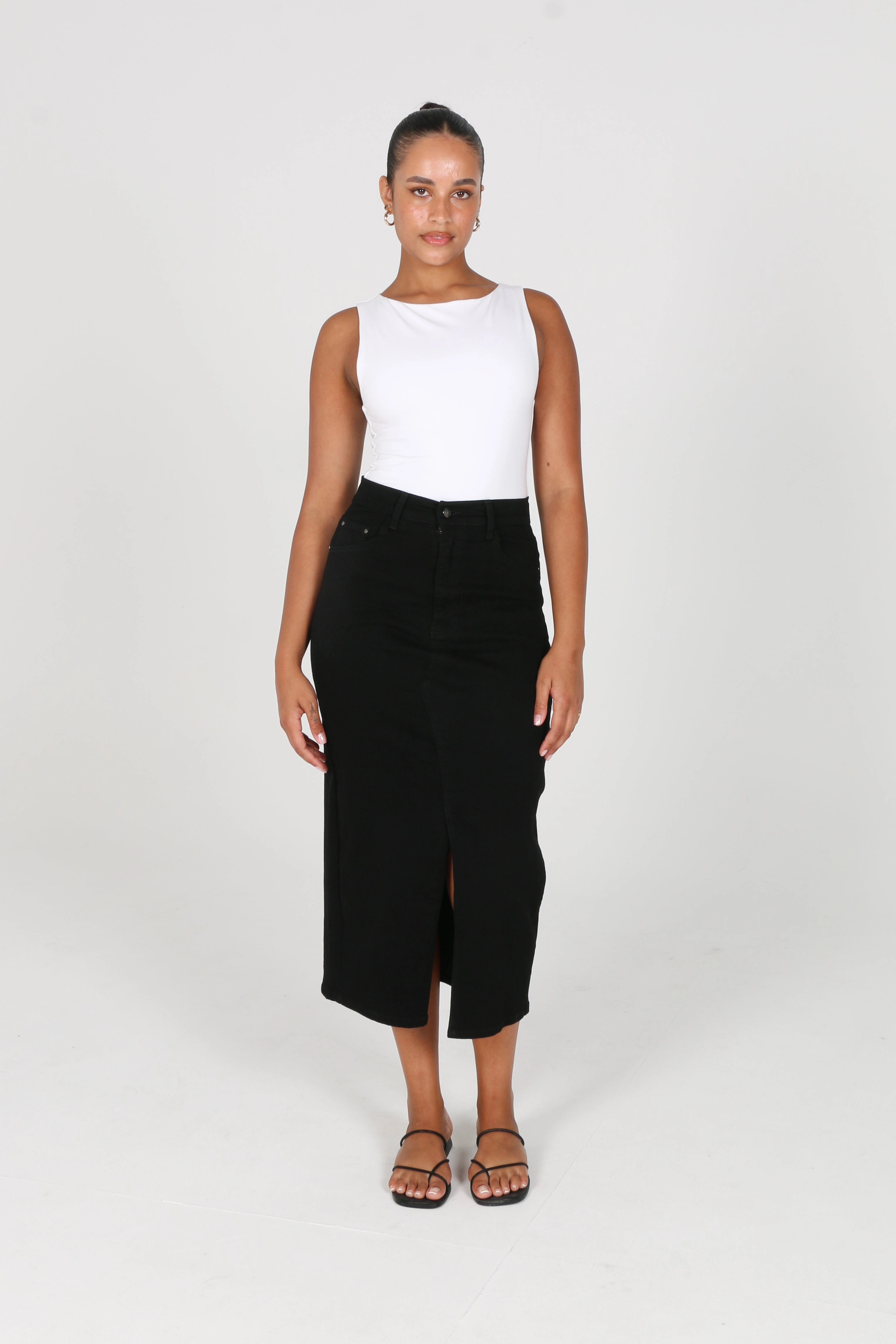 HUDSON MIDI SKIRT BLACK Comfy Fit Romantic Vibe