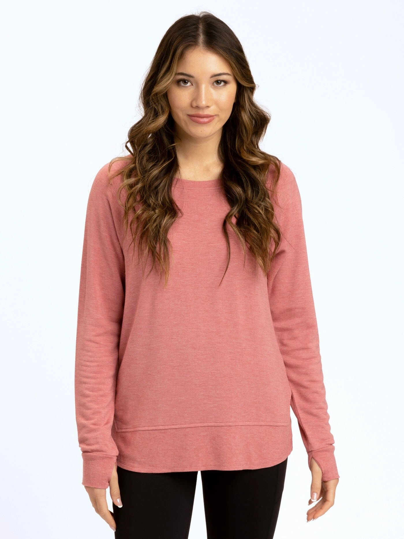 Leelu Feather Fleece Raglan Pullover Weekday Street Look ContouredShoulderFit