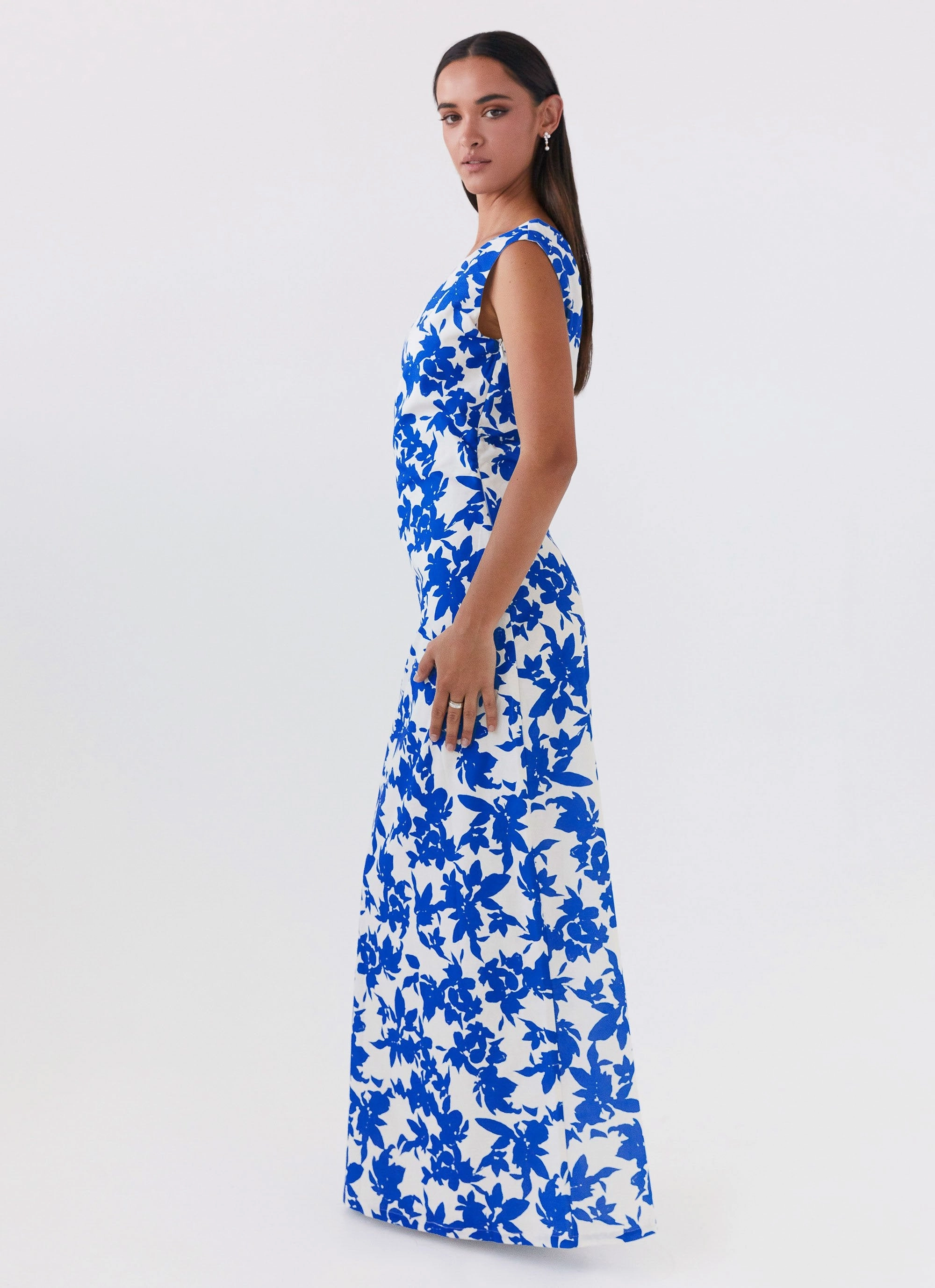 Relaxed day dress Pyper Off Shoulder Maxi Dress - Blue Floral