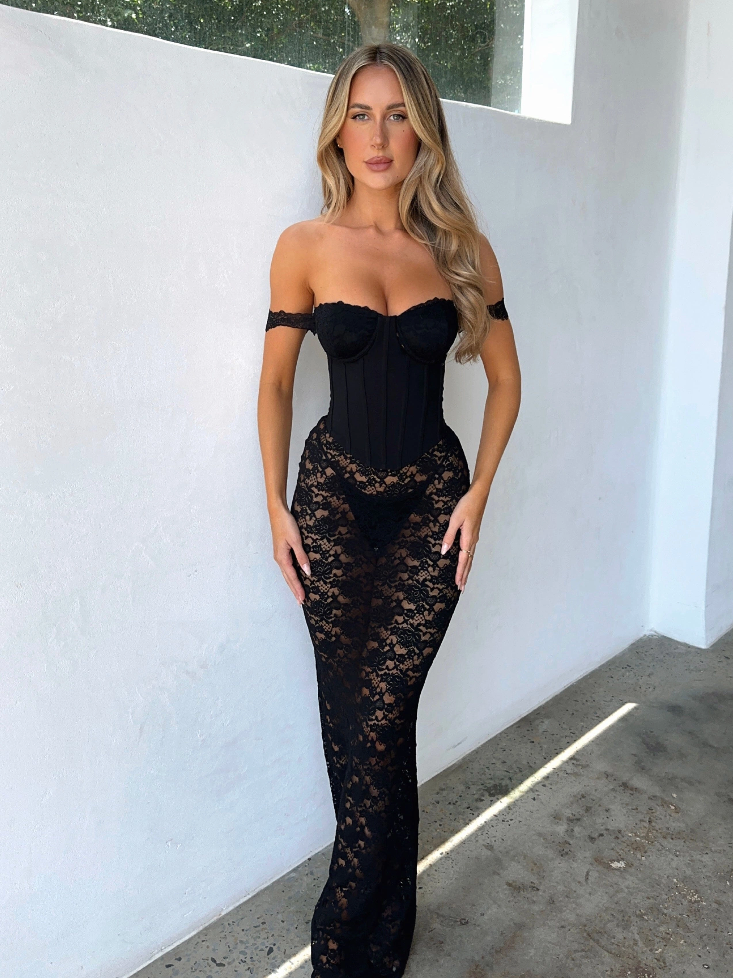Cafe Vibe Fresh Energy ZANA MAXI DRESS BLACK