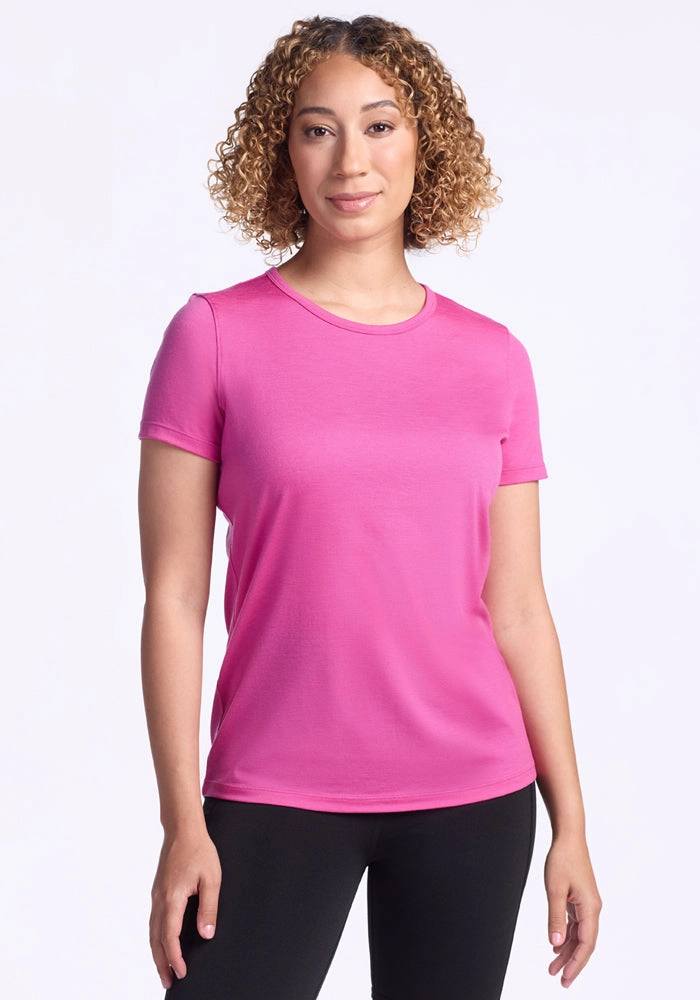 Liza Crew Neck Tee ? Final Sale Deals! - Blushing Violet Outdoor Outfit Style