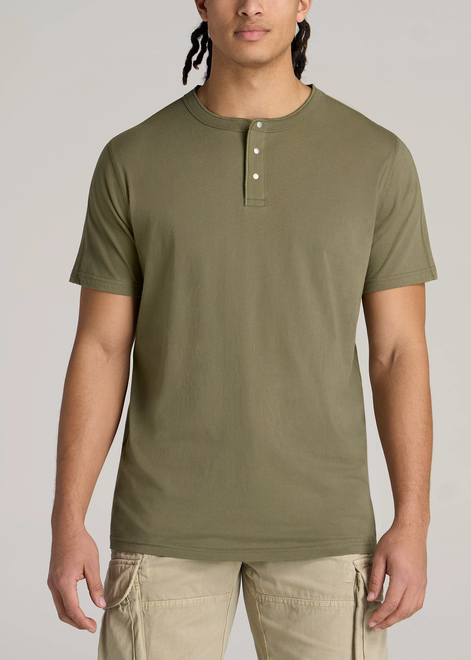 LJ&S REGULAR-FIT Jersey Henley Tee for Tall Men in Vintage Moss Green Layered Panel Construction ConvertibleCollarSystem
