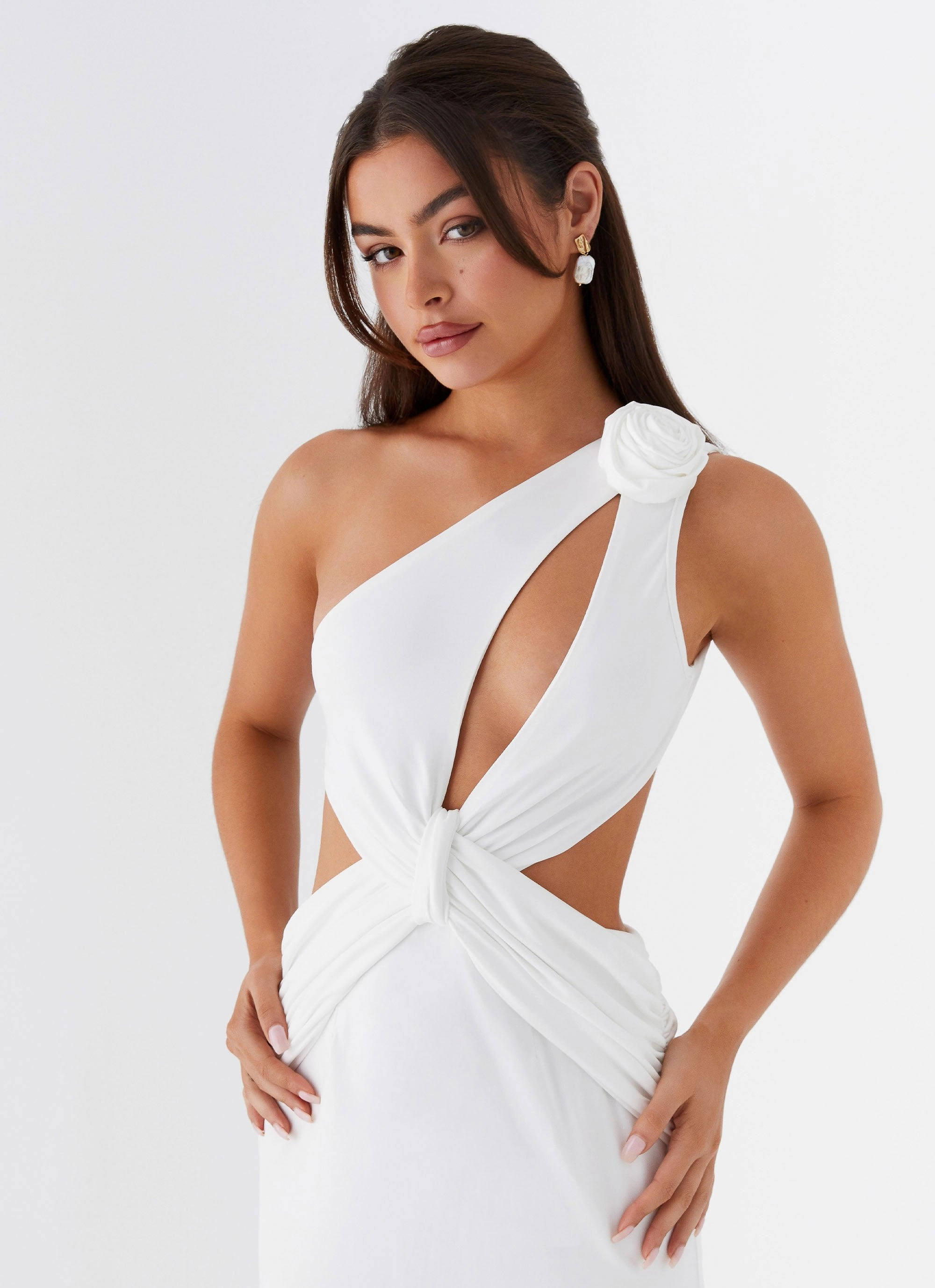 Timeless Layer Insulating-Lining Lovesome Rosa Maxi Dress - White