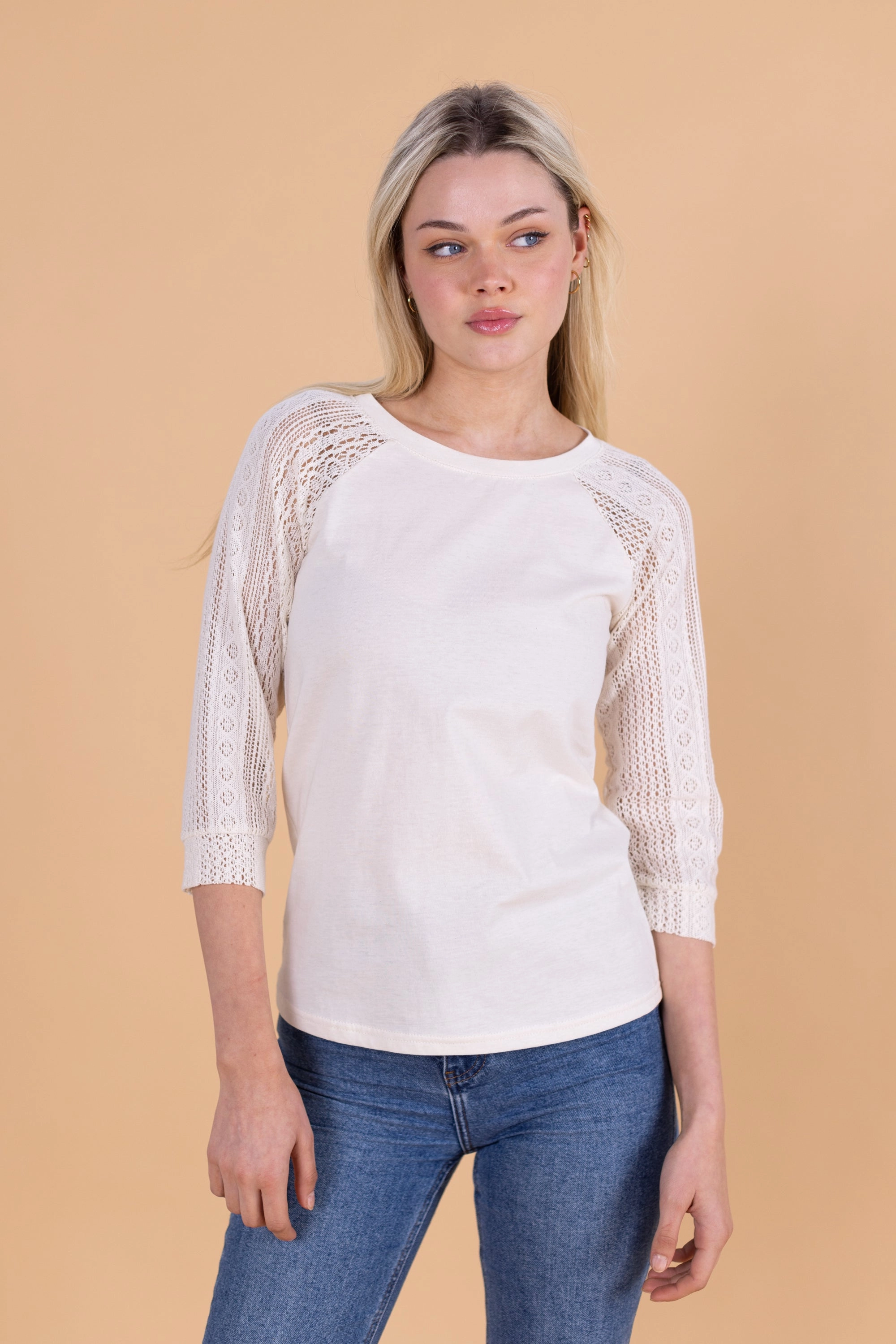 Top Eleven Creme Anti Static Weave Technology