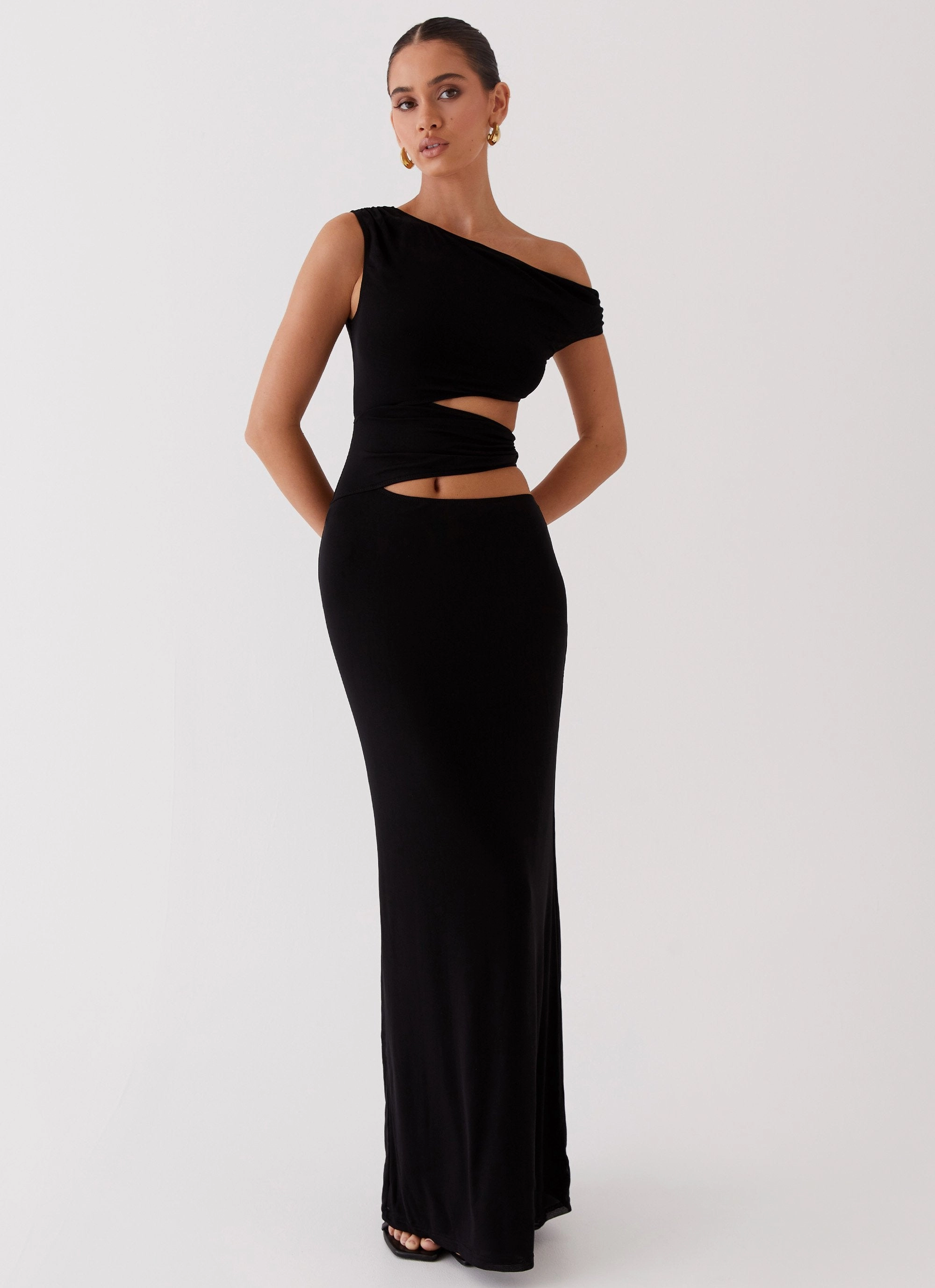 Chic Direction Margot One Shoulder Maxi Dress - Black