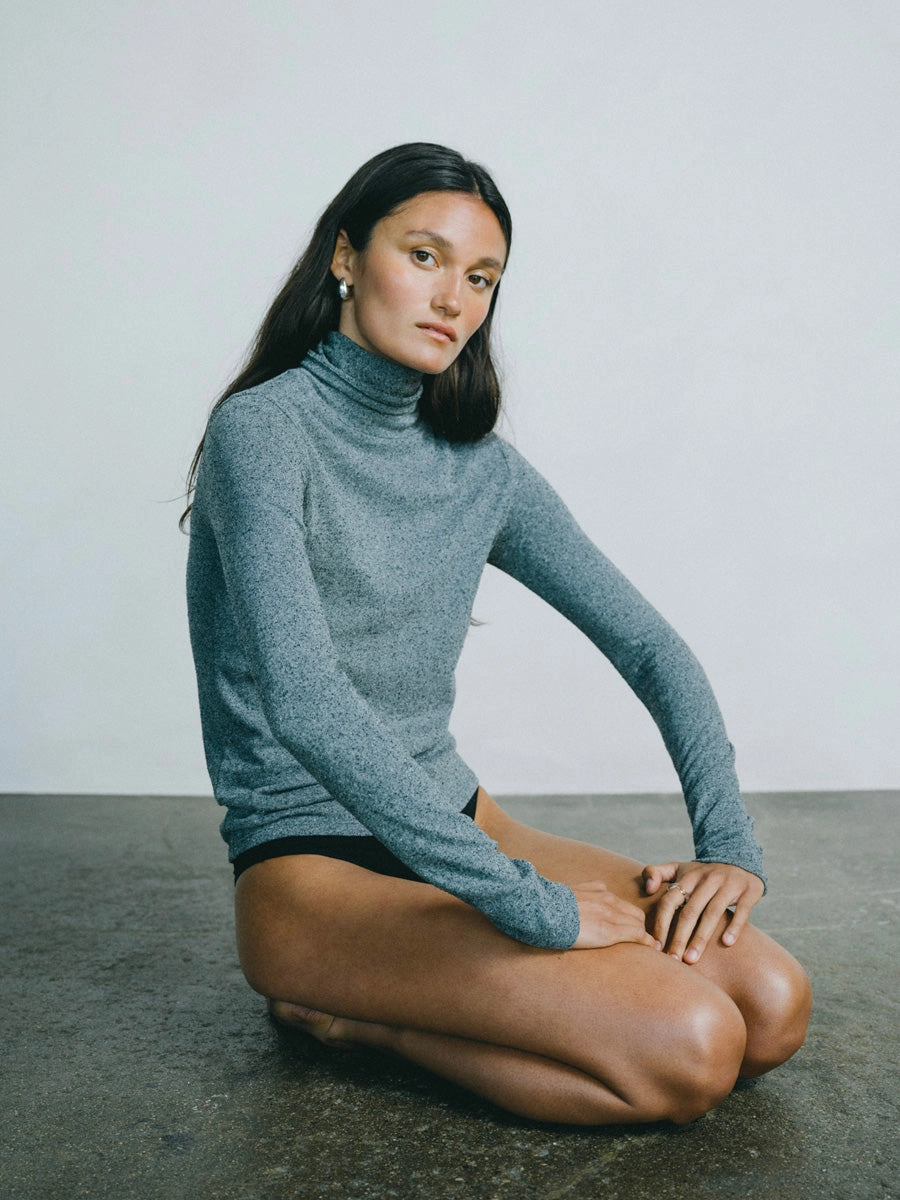 Flexible Fit Marianne Turtleneck, Regen Silk Noil Jersey, Charcoal Heather