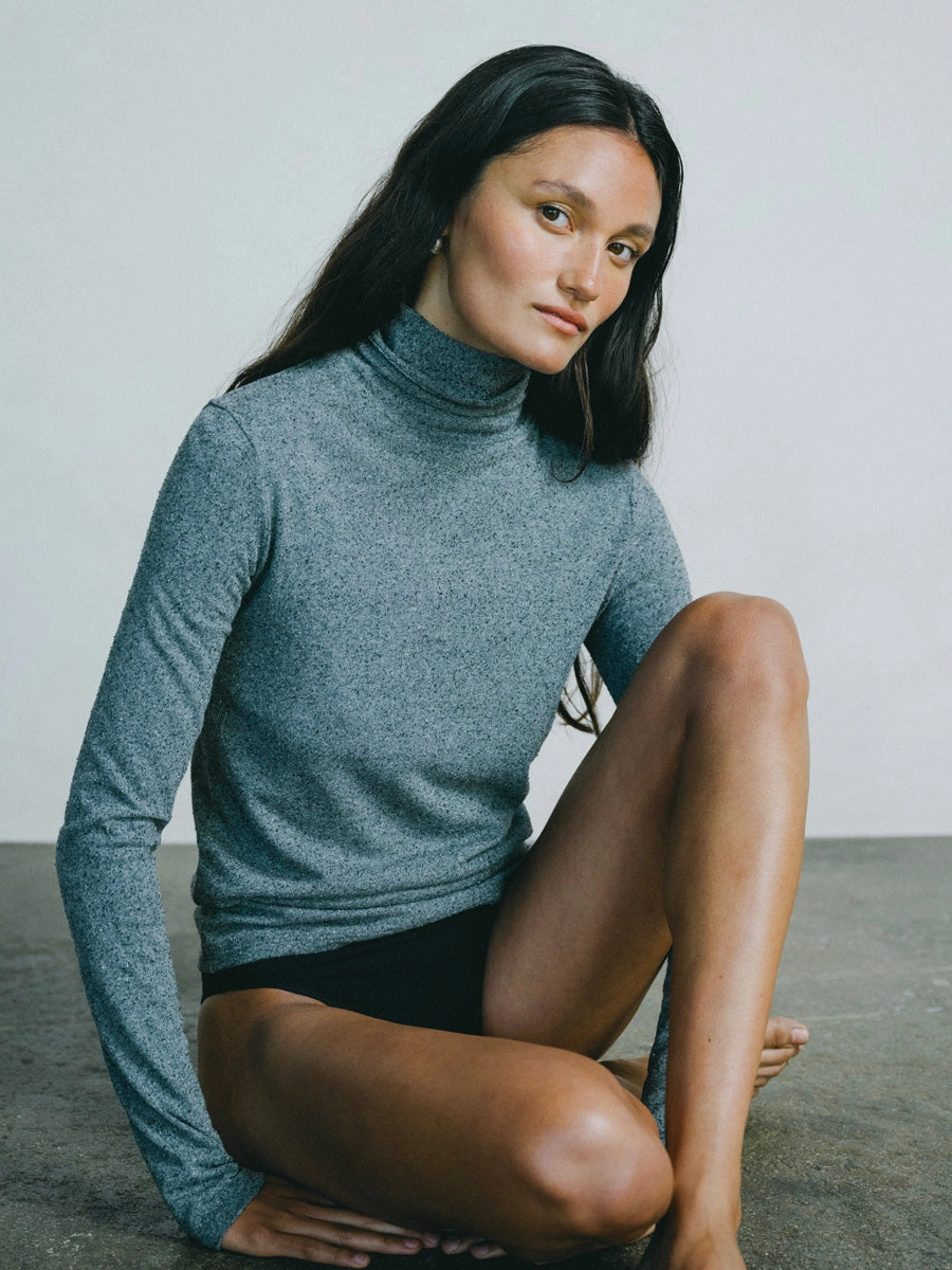 Functional Fit Breathable wear Marianne Turtleneck, Regen Silk Noil Jersey, Charcoal Heather