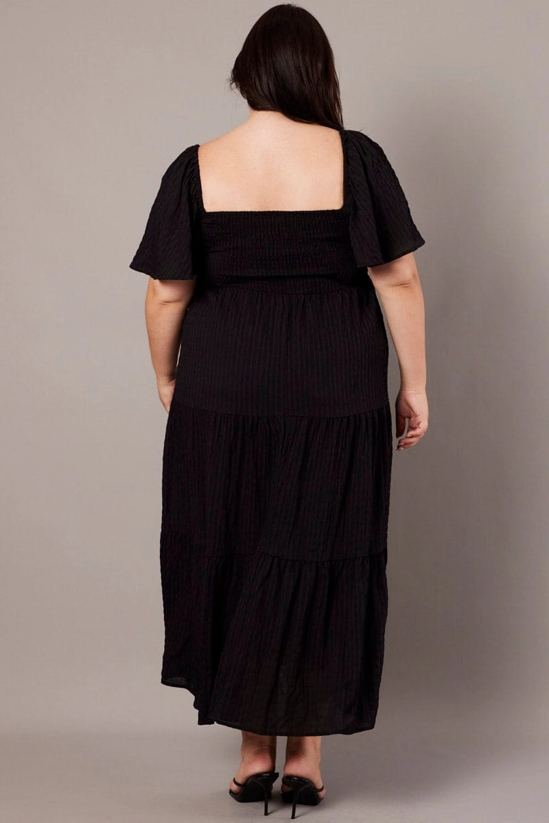 Black Midi Dress Short Sleeve Textured Influencer-Approved