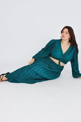 Green Midi Skirt Side Split Plisse Reinforced Hemline Tapered Cut