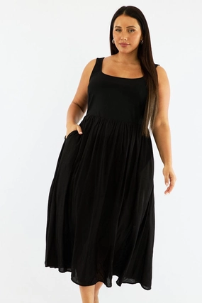 Black Midi Dress Sleeveless Scoop Neck Linen Blend Glamorous look Soft Tone