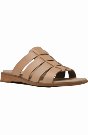Relaxed sandals Munro Women's Carrera Sandal - Tan Leather