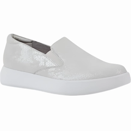 Frost Step Feet Relief Munro Women's Lennox Slip-On Sneaker - White Snake Print Suede