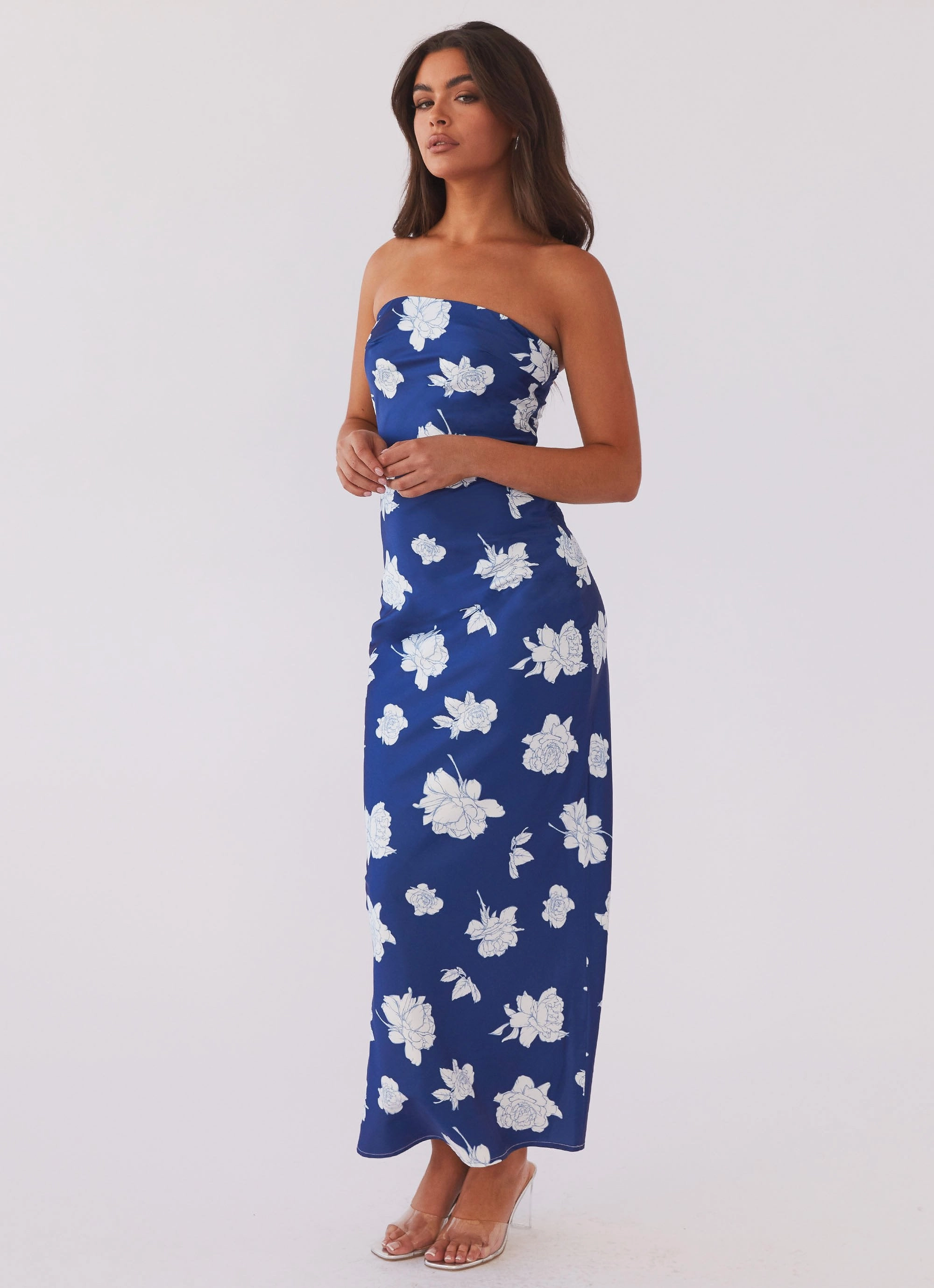 What I Want Maxi Dress - Navy Flora Comfy Fit Wear Layered Fit