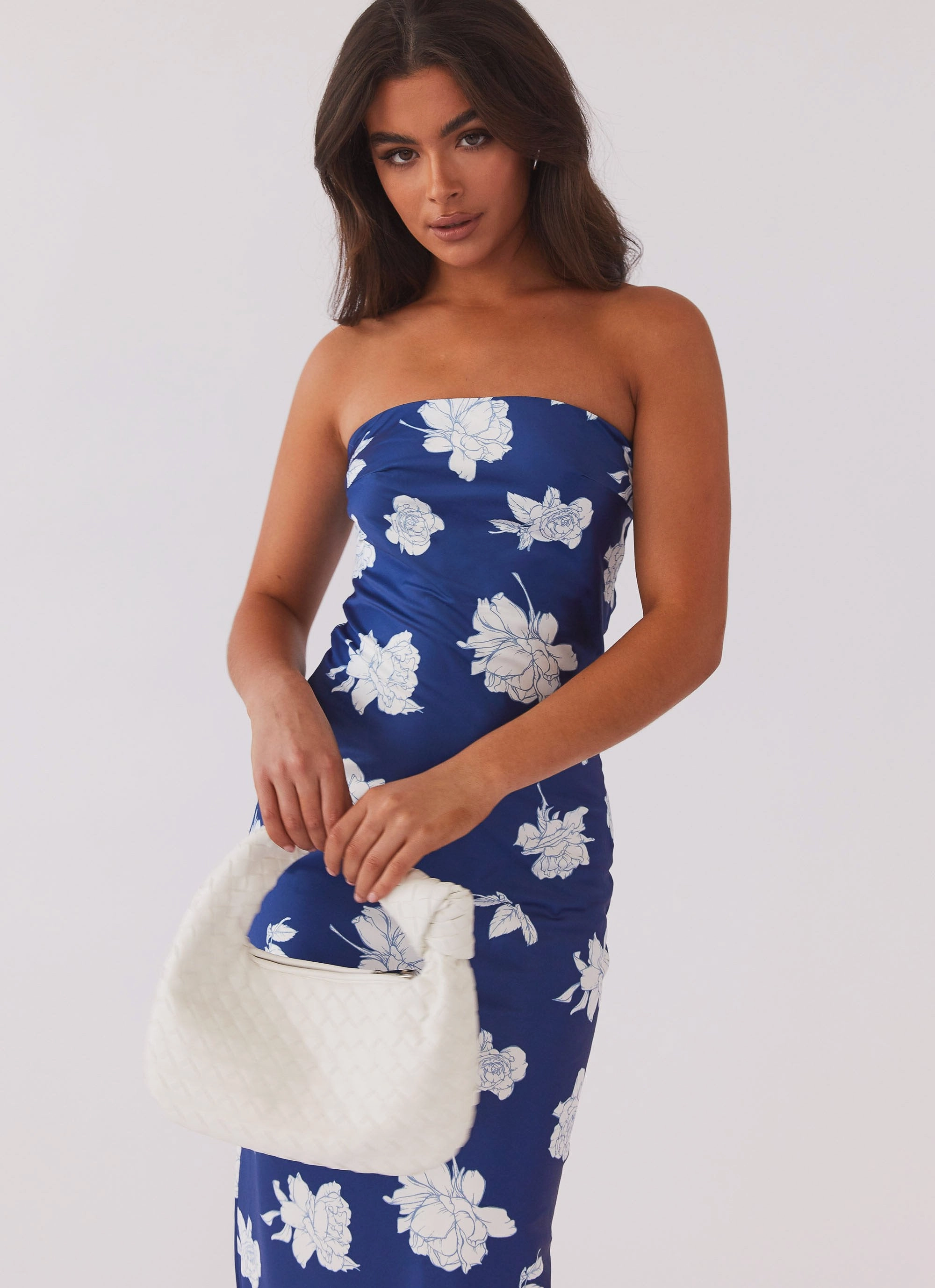 What I Want Maxi Dress - Navy Flora Fresh Energy Tactile Feel