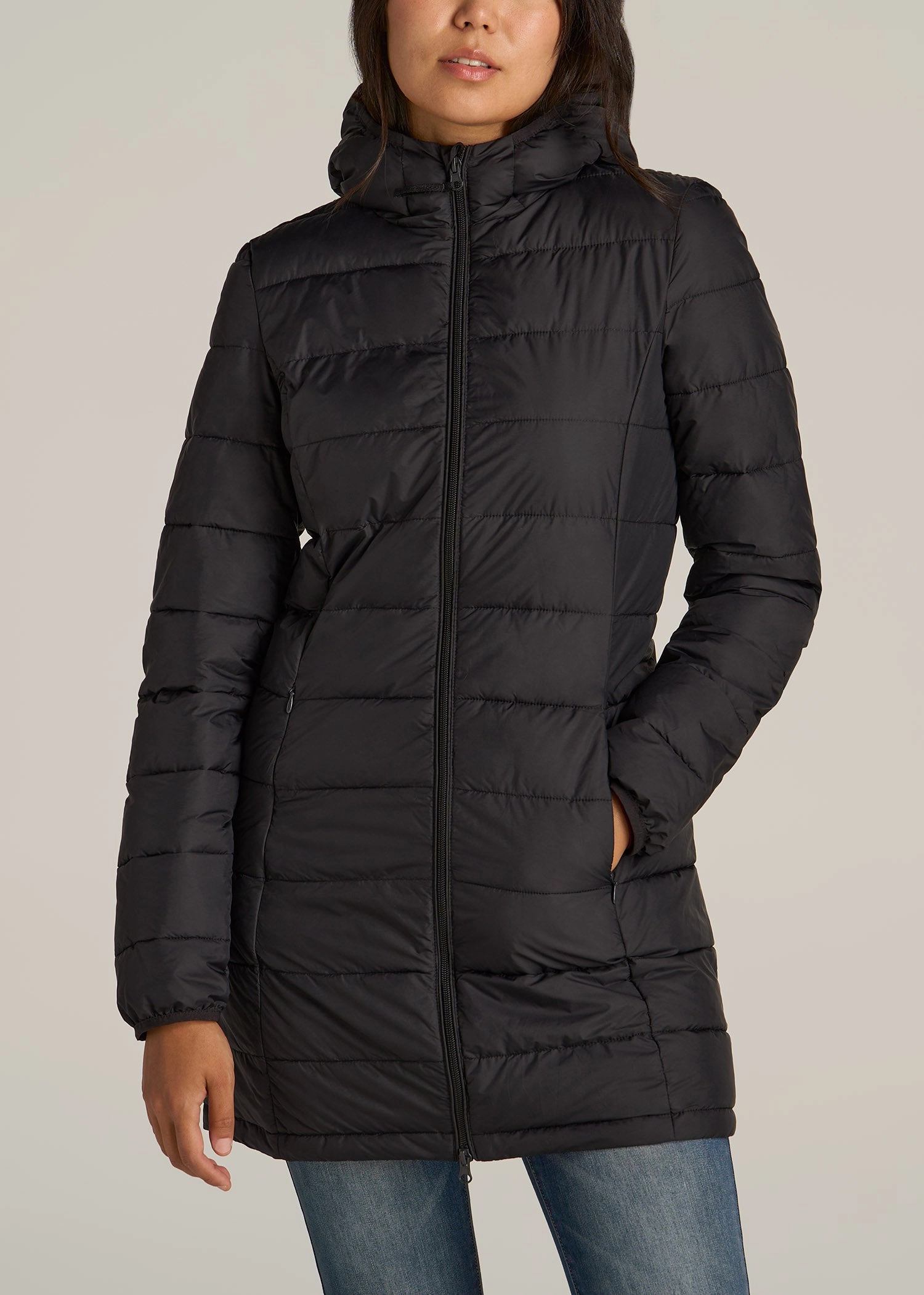 Packable Puffer Jacket for Tall Women in Black Sustainable Recycled Material