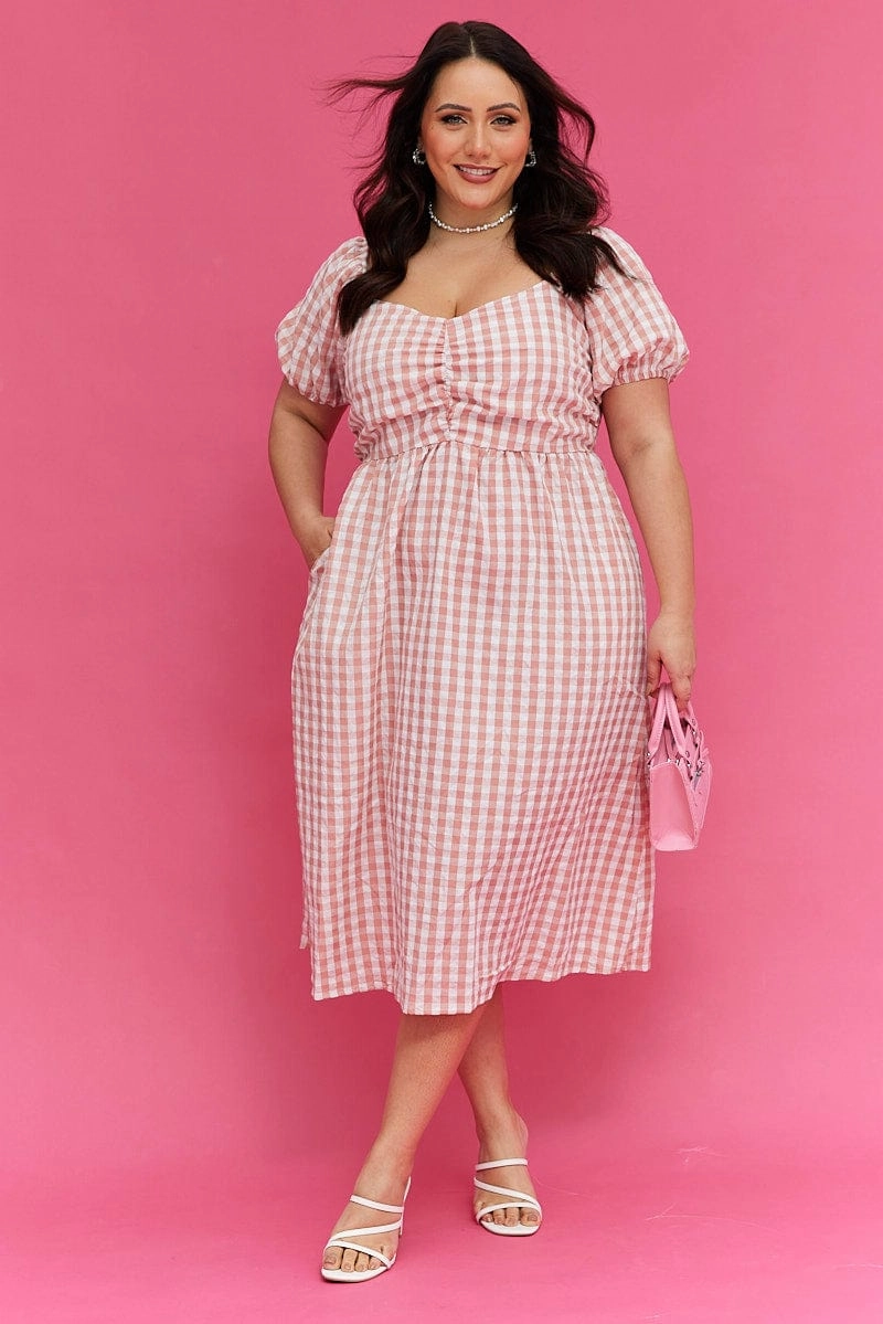 Bold Simplicity Cozy Layer Pink Check Midi Dress Ruched Bodice Gingham Puff Sleeve
