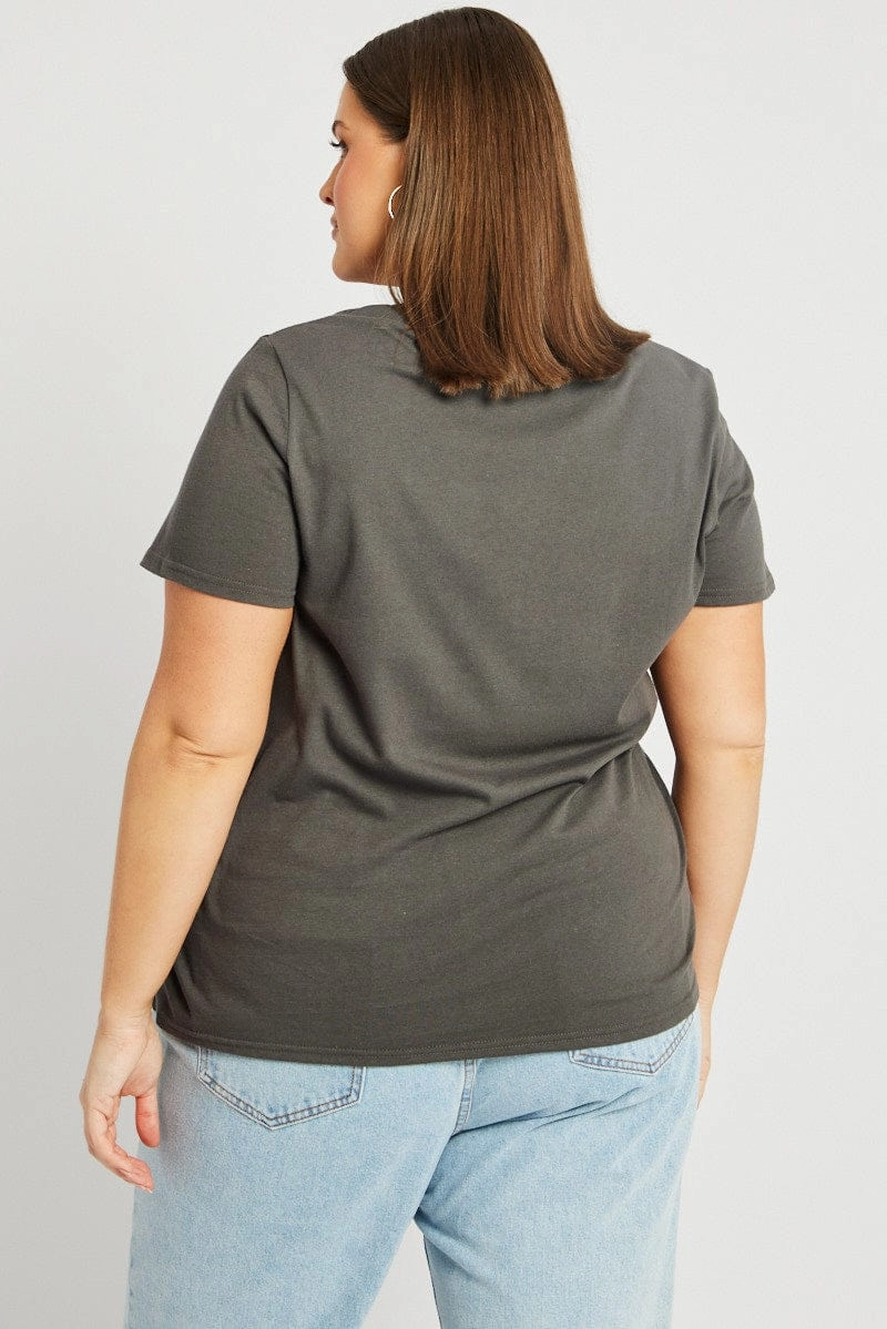 Odor Resistant Treatment Stretch Fit Design Grey Graphic T Shirt Short Sleeve Crew Neck