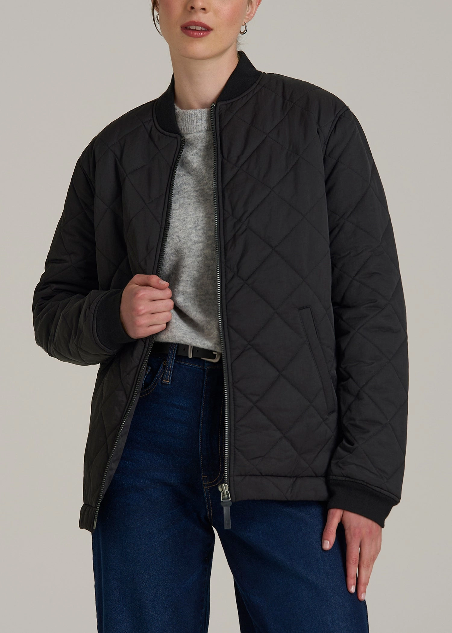 Quilted Jacket for Tall Women in Black Packable Style Elastic hem