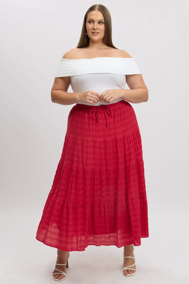 Oversized style lace accents Red Textured Tiered Maxiskirt