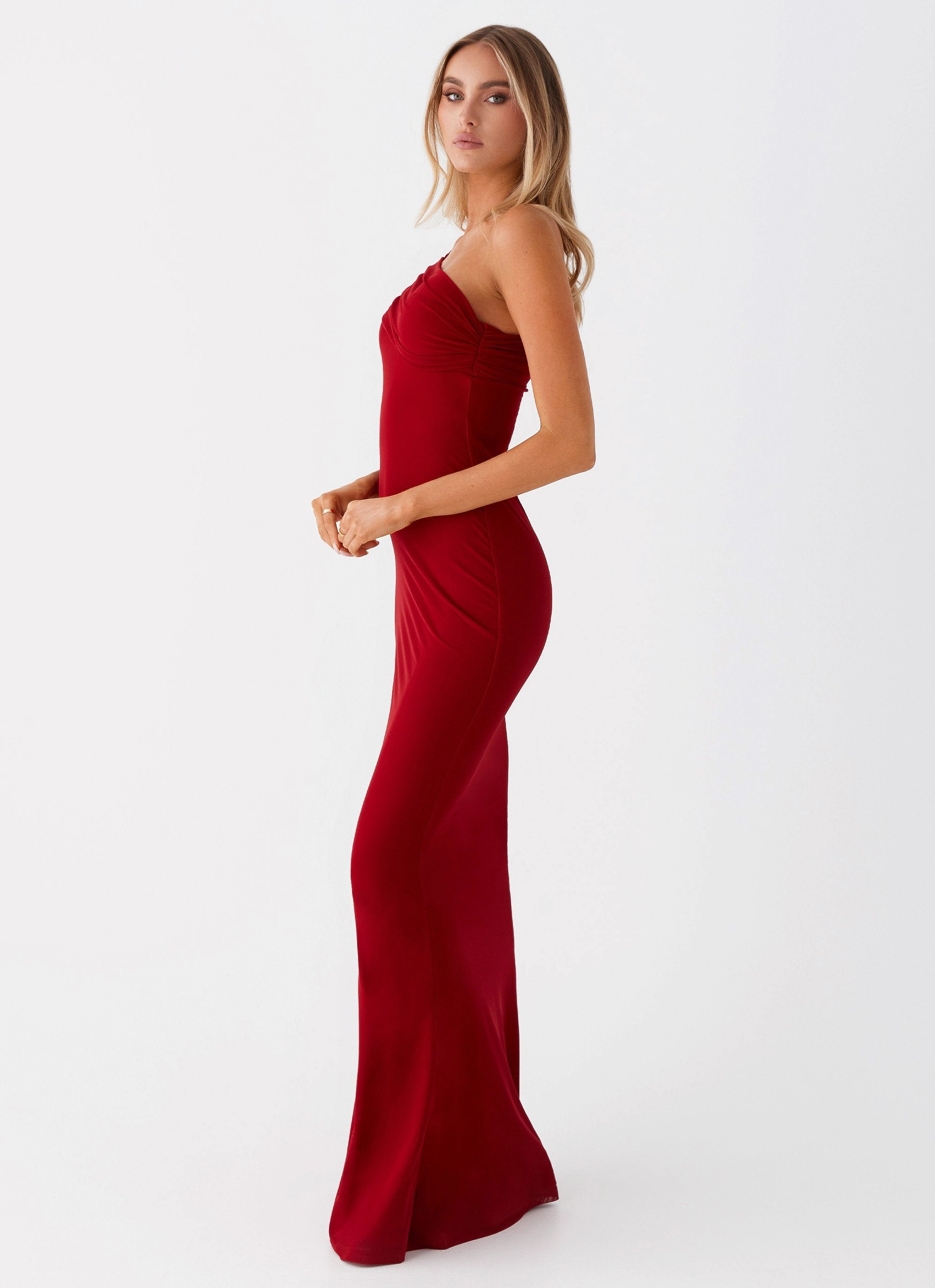 Glossy-Finish Reine Maxi Dress - Red