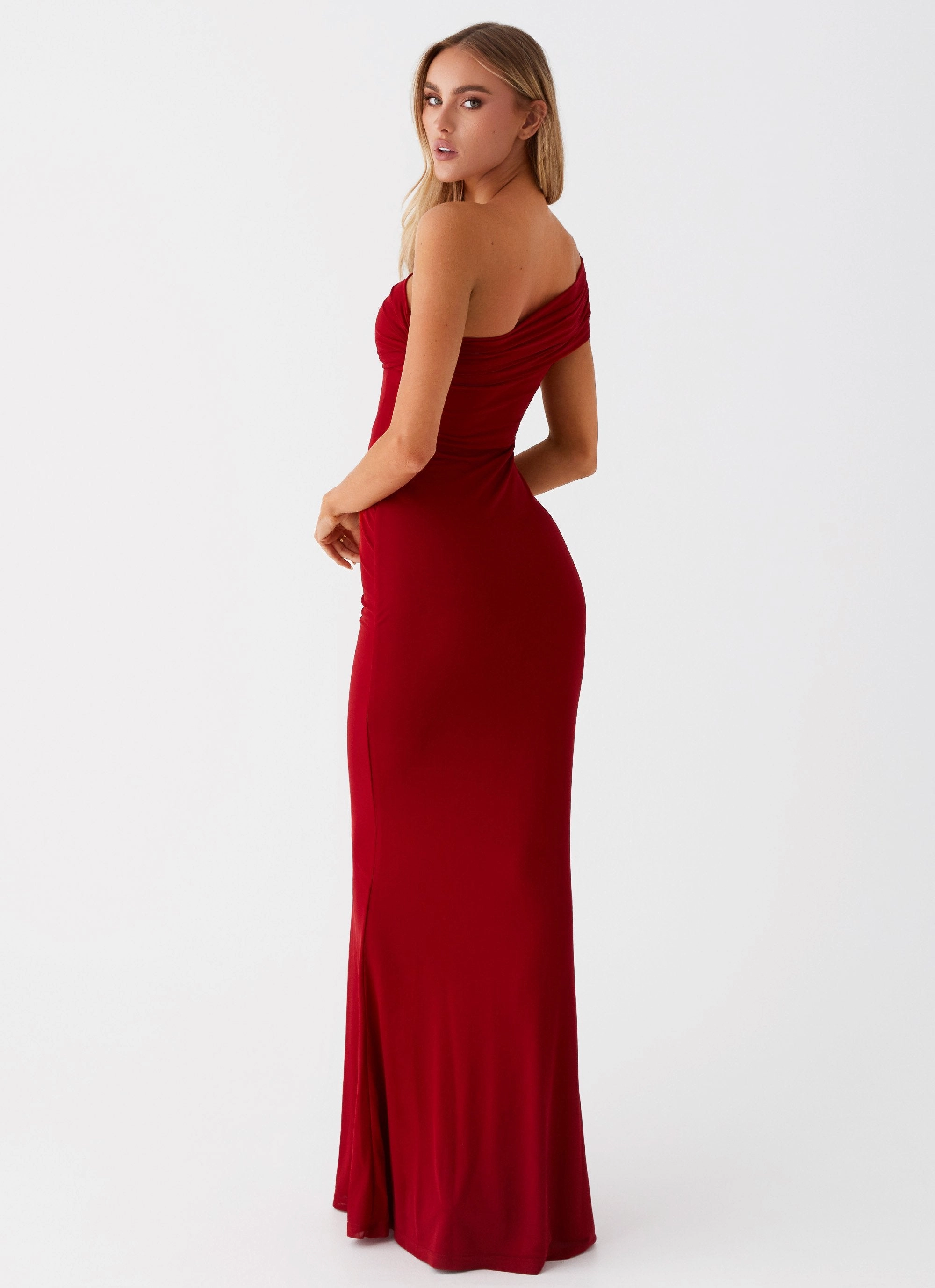 Sun-Protective Shade Glow Reine Maxi Dress - Red