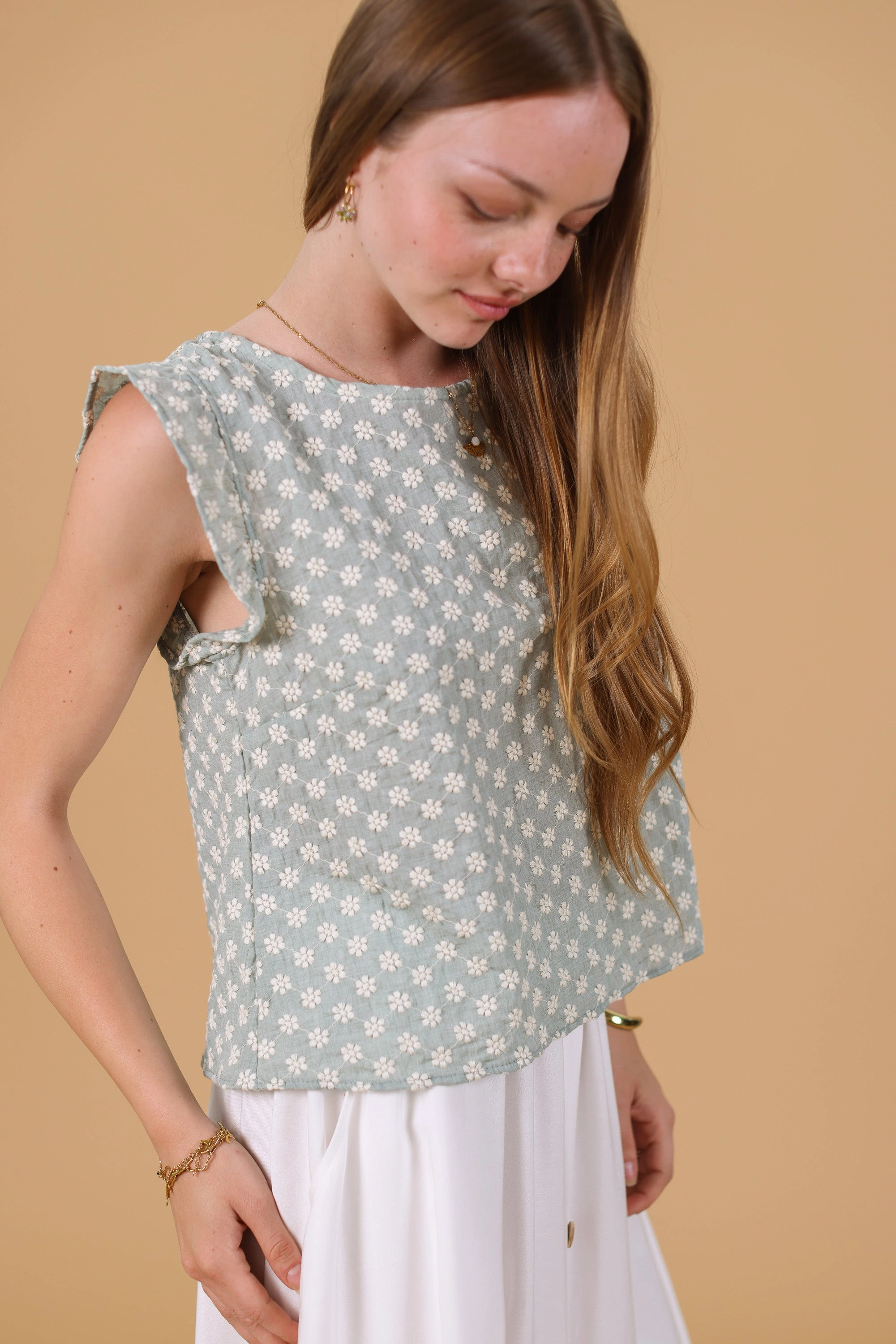 Hypoallergenic Lining Cozy Blouse Top Vele Daisies
