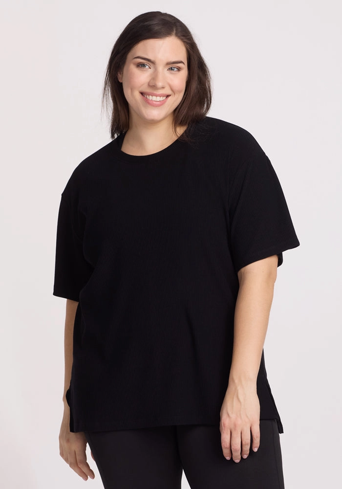 Travel Ready Soft and Light Wear Vera Ribbed Tunic - Black