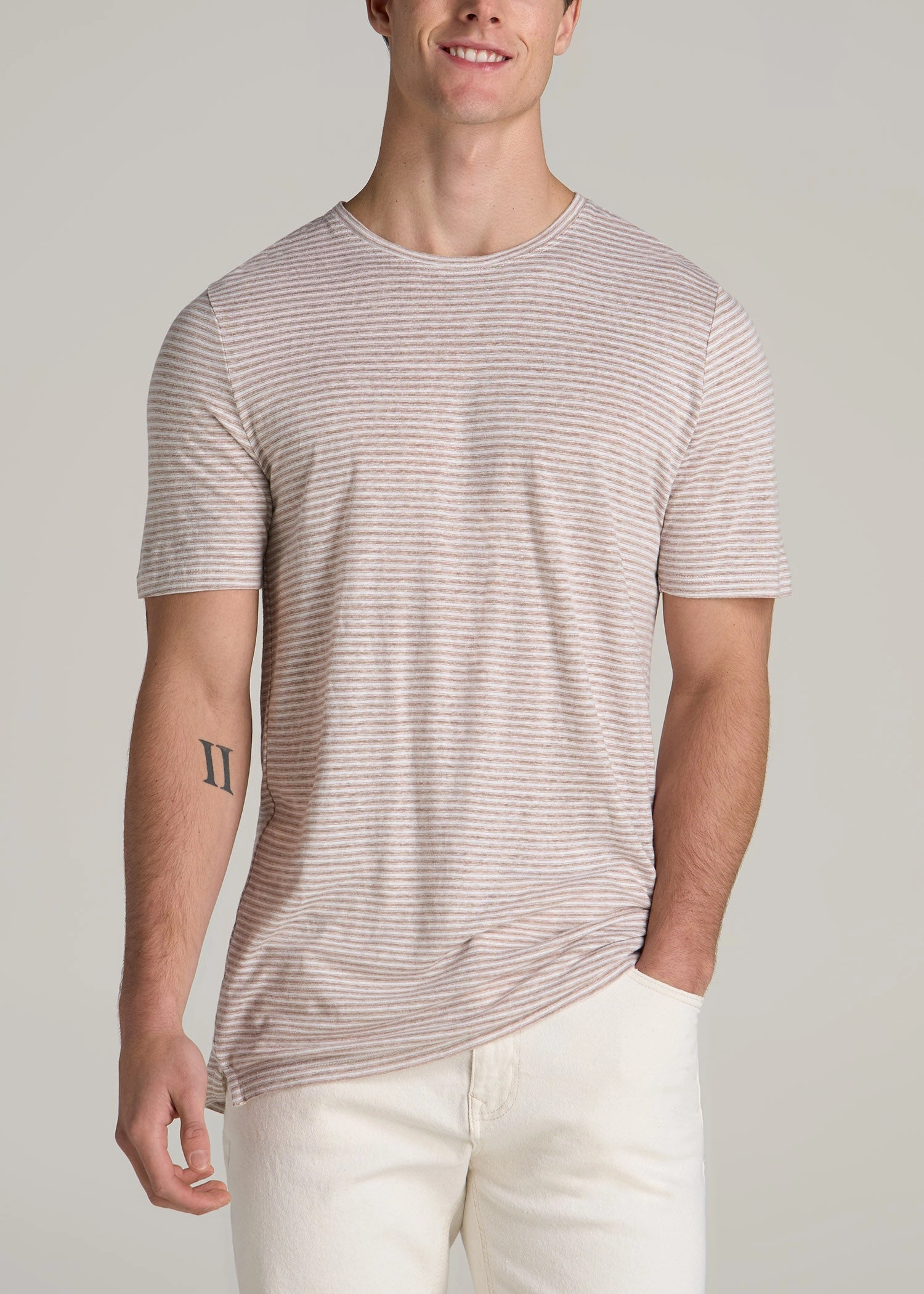 Linen Crewneck T-Shirt for Tall Men in Beige and White Stripe StretchComfortDesign ReinforcedArmholes