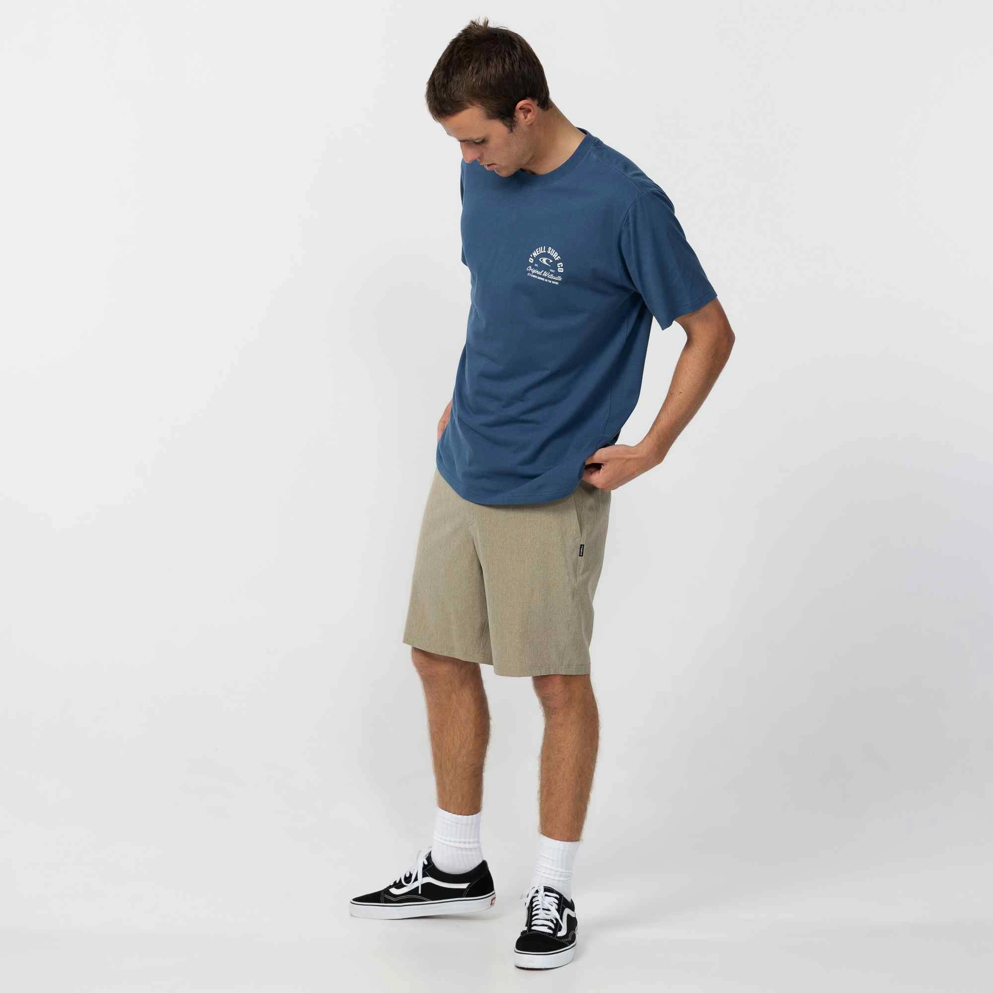 Durable Collar Construction Smooth Seam Technology Rocker T-Shirt - Navy