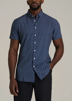Comfort Cushion Neckline AthleisureInspired Short Sleeve Traveler Stretch Button Shirt for Tall Men in Blue Fleck