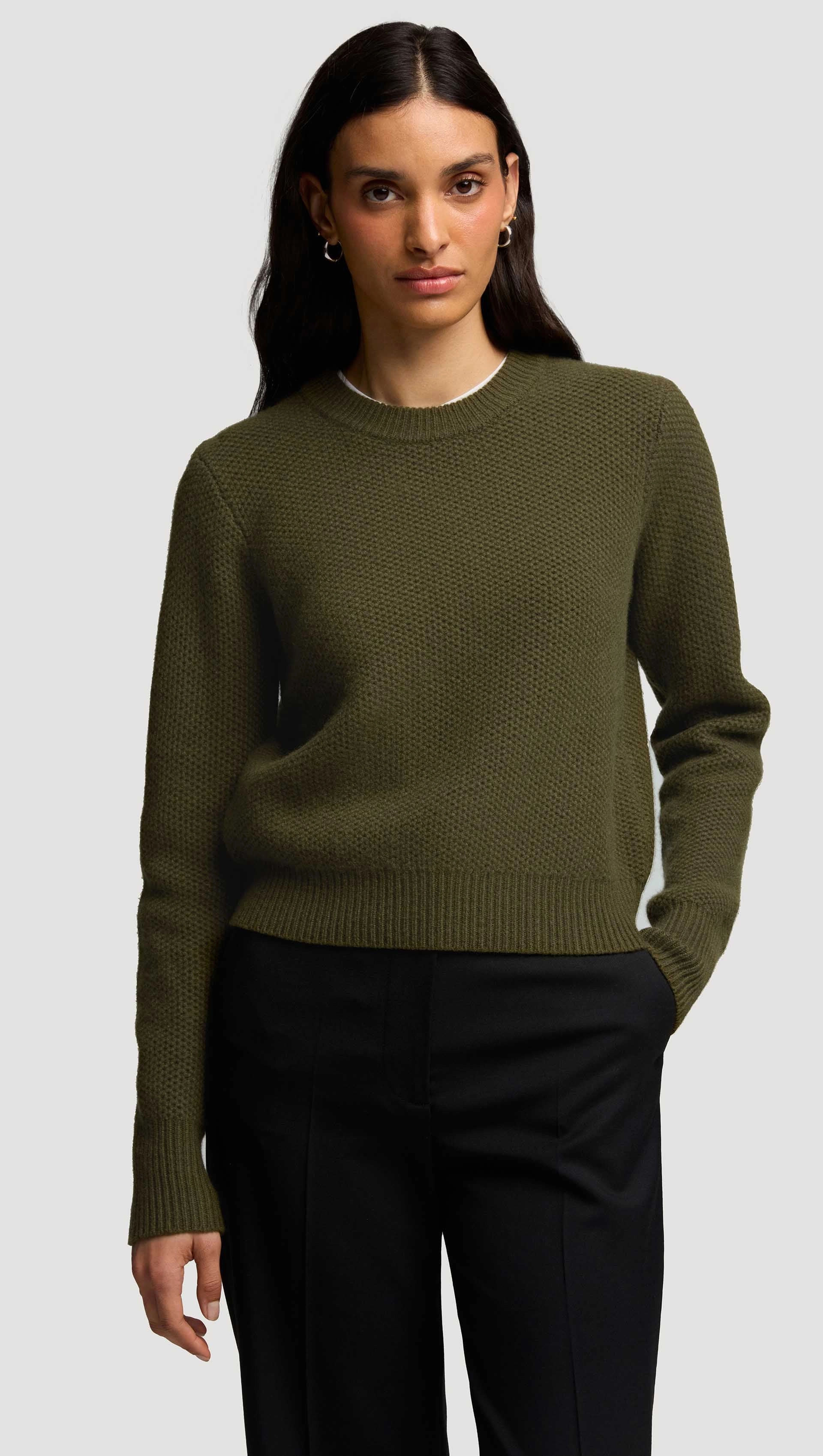 Shrunken Crewneck in Wool Cashmere | Olive surfing suitable