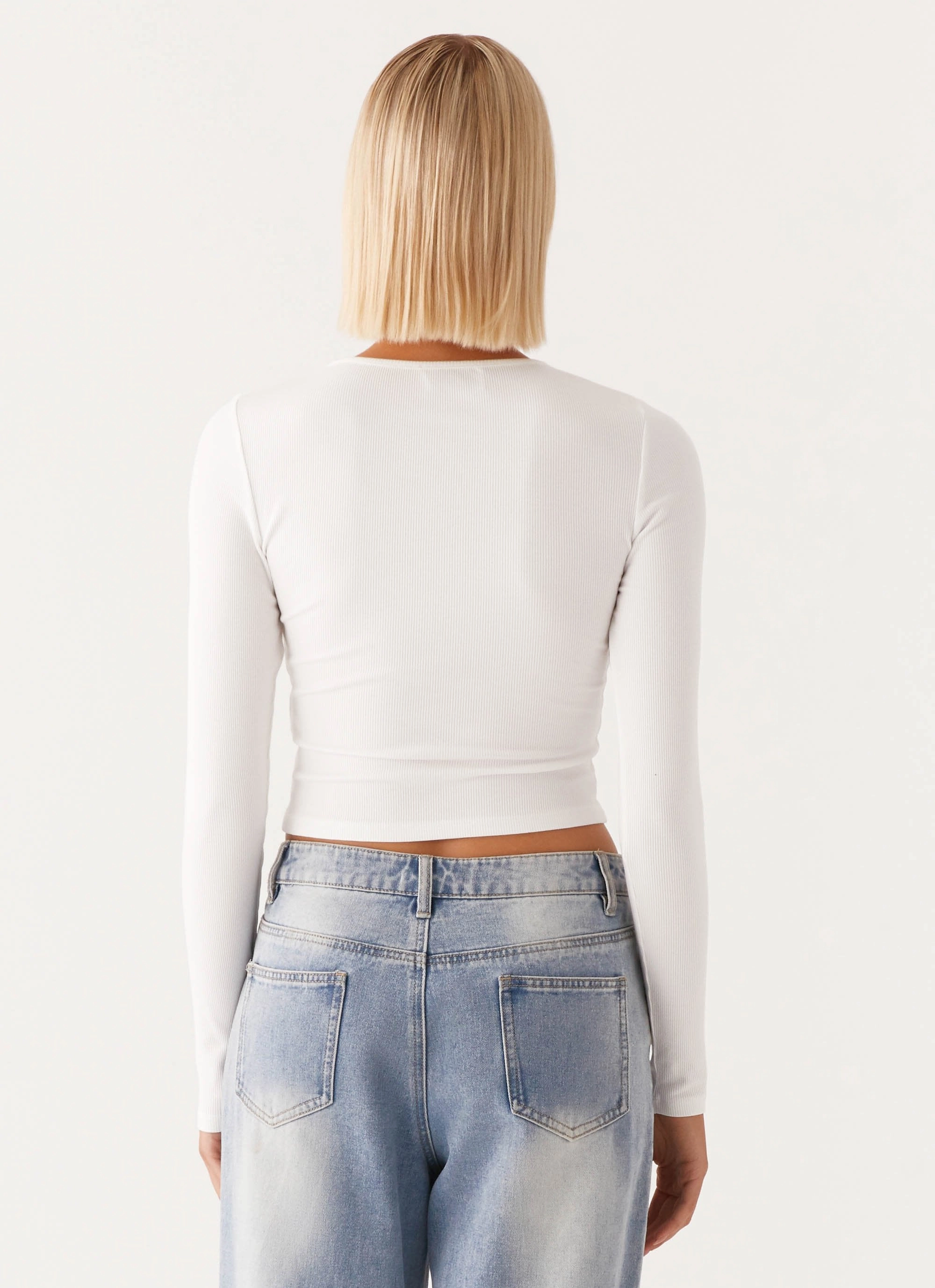 Fit for Everyone V neck elegance Signature Monogram Long Sleeve Tee - Off White