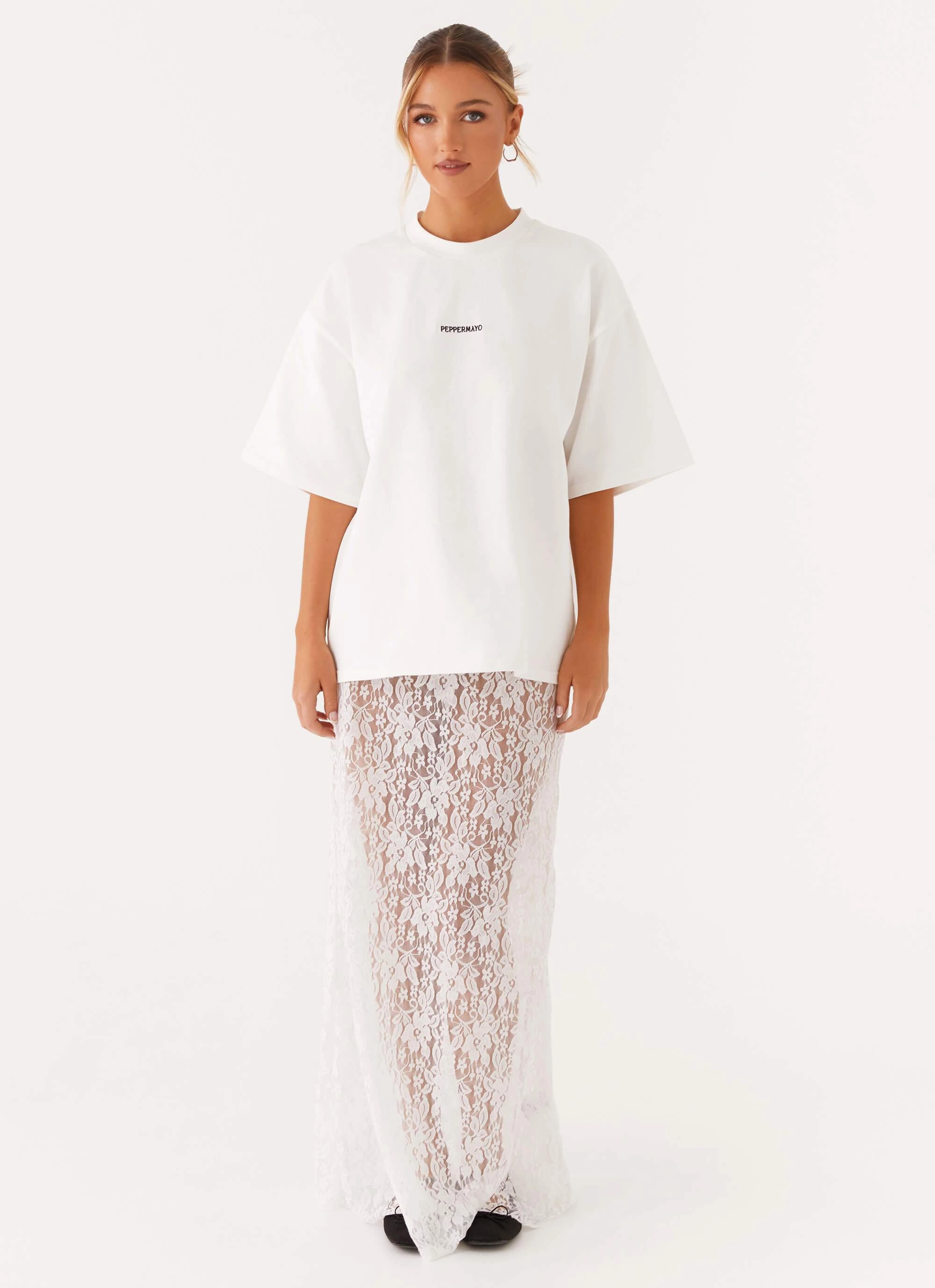 FlexibleCollarOptions Breathable Fit Signature Oversized Tee - White