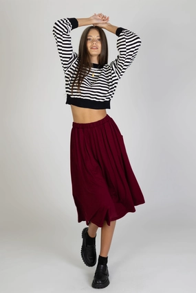 Skirt Serena Wine Red Neat Fit Polished Touch