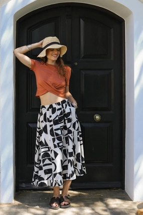 Skirt Vaiana Geometric Textured Surface Runway Inspired