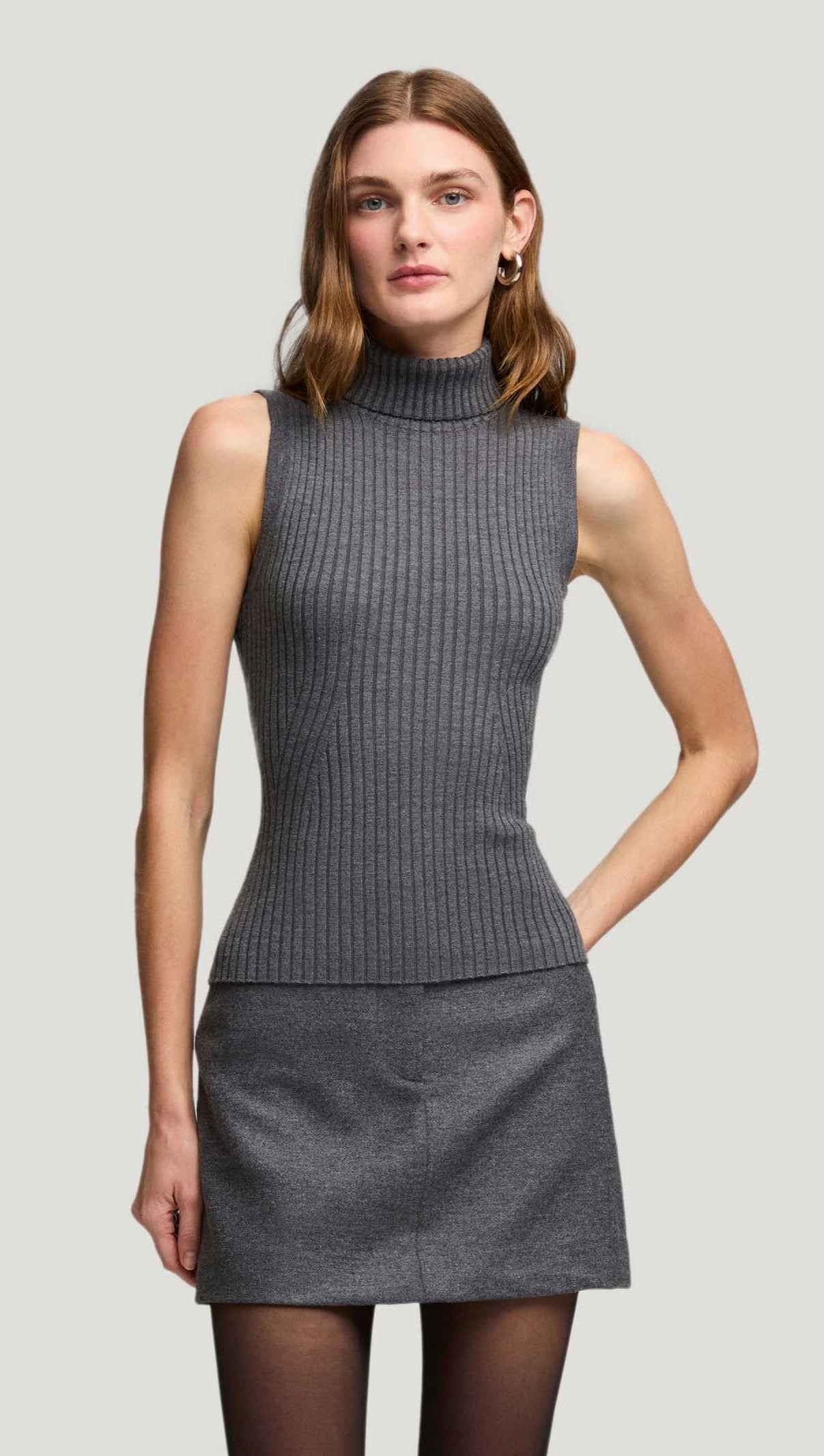 Fresh Bold Sleeveless Turtleneck in Stretch Wool | Grey