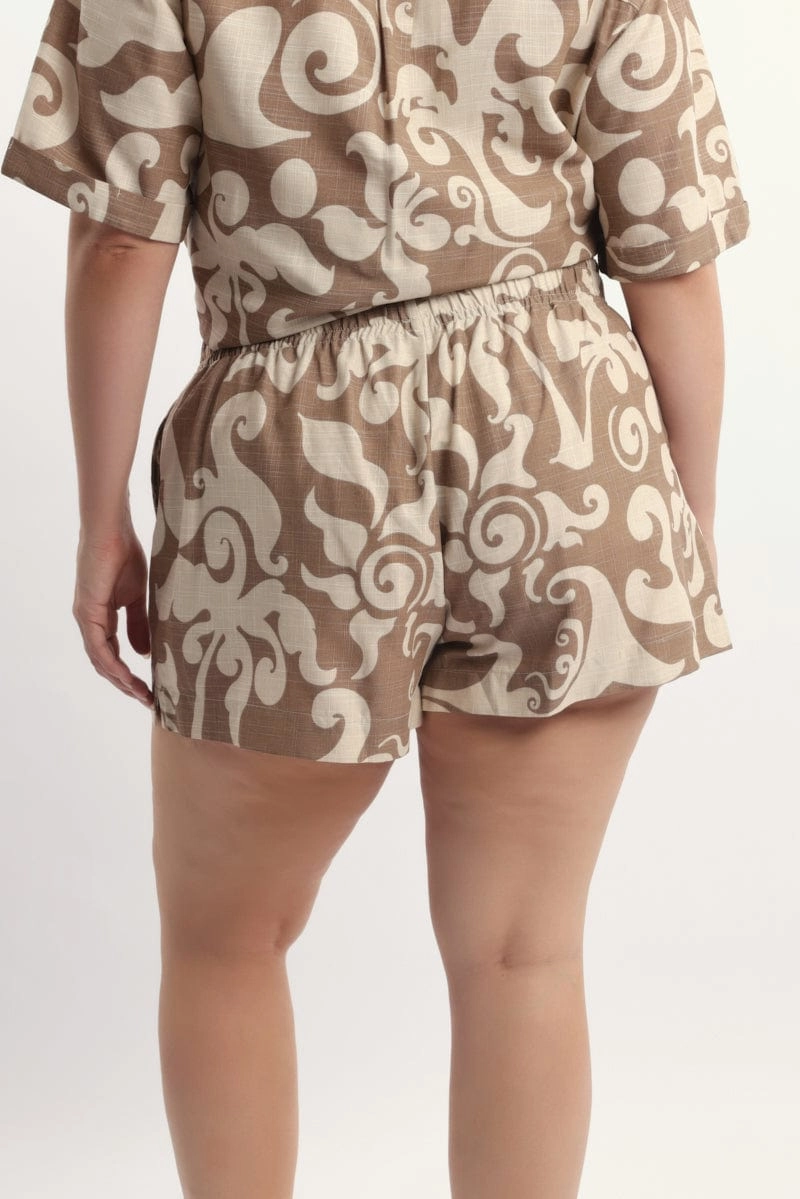 FoldOverClosure moisture - wicking Beige Abstract Elastic Waist Linen Blend Shorts