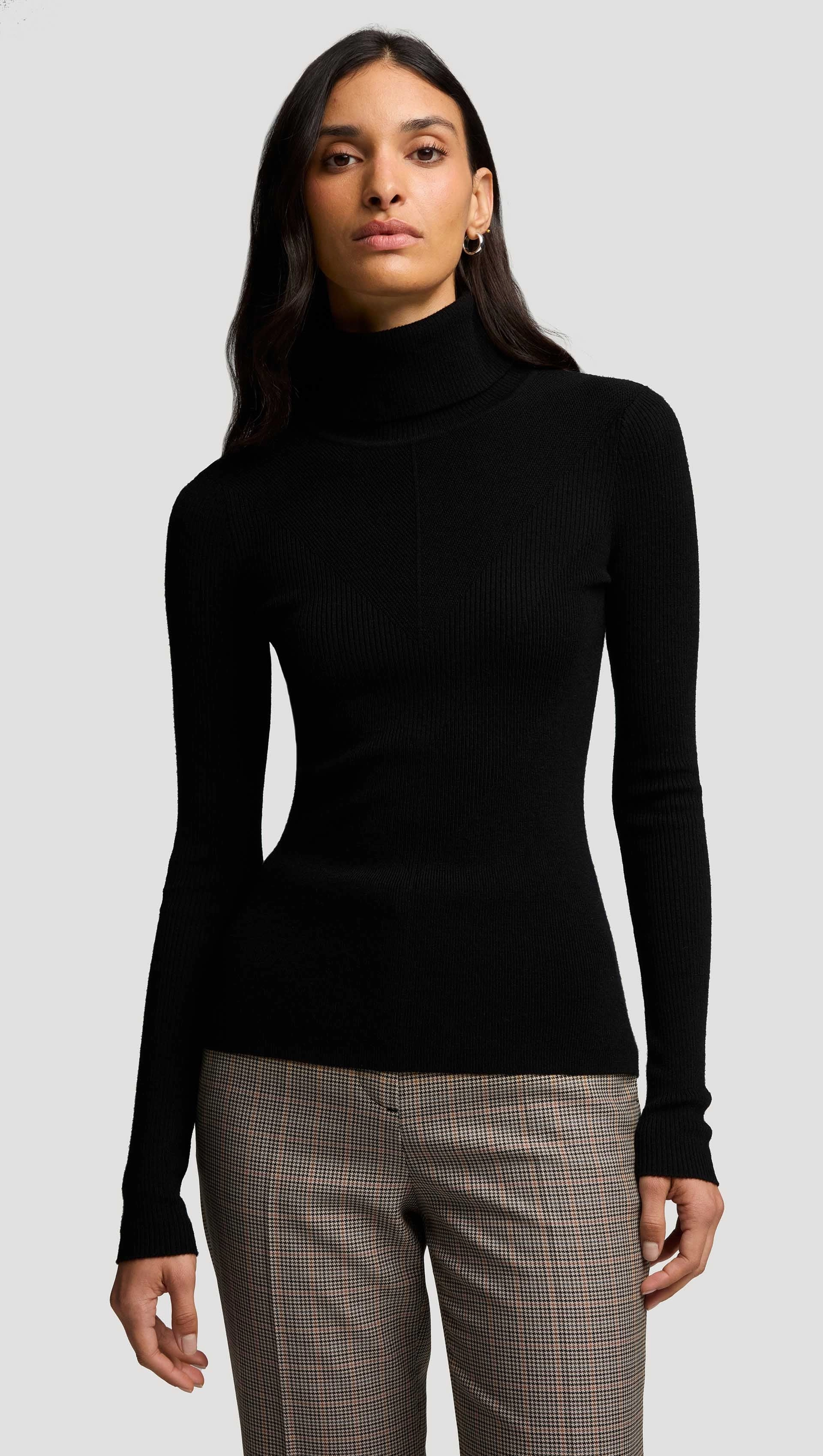 Weekend Bold appropriate for sports Knit Turtleneck in Stretch Wool | Black