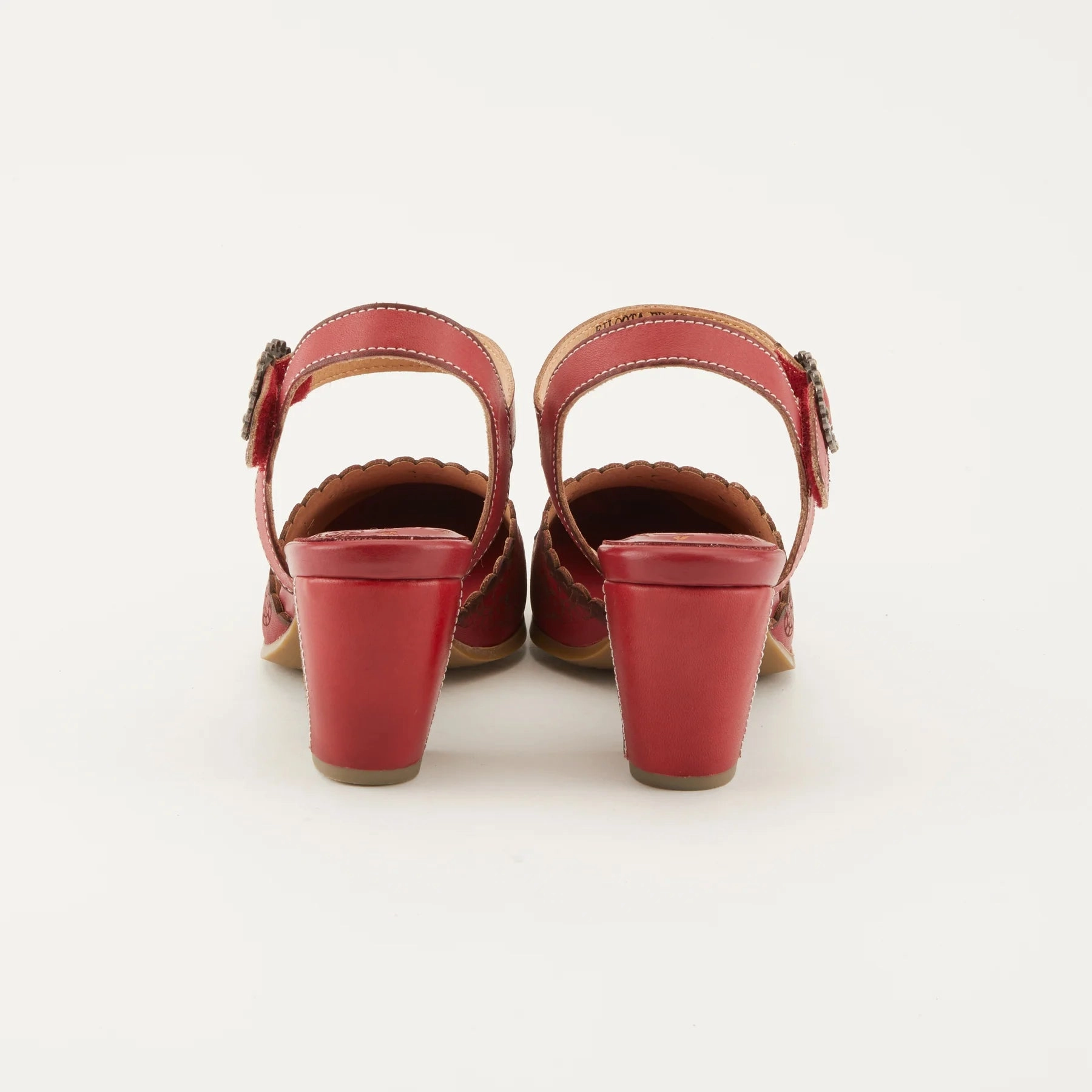 Balanced Style Explore More L'Artiste by Spring Step Women's Eiloota Sandals - Red
