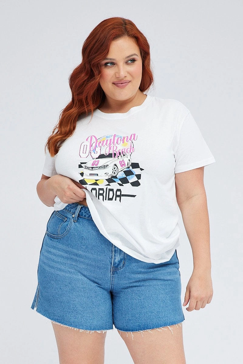 Simple and Relaxed SkinFriendlyFibers White Graphic T-shirt Daytona Short Sleeve Cotton