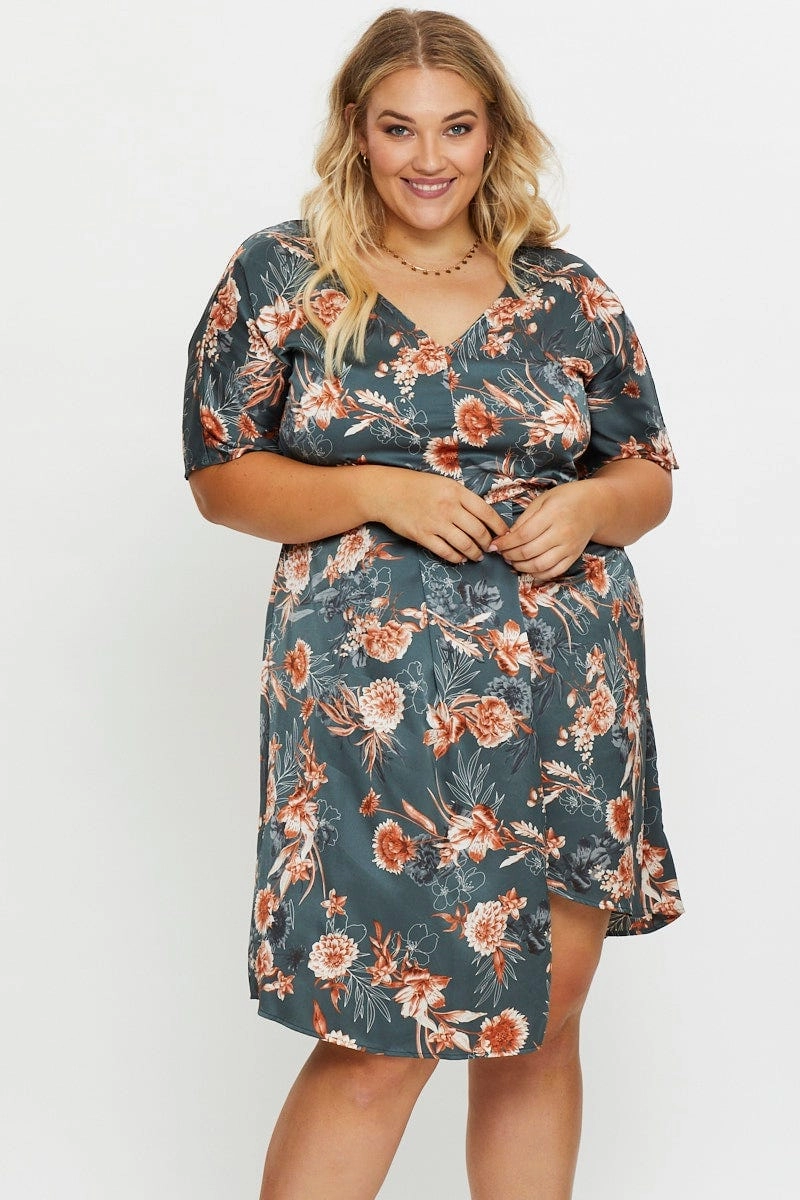 Floral Print Skater Dress V-neck Three-Quarter Sleeve Saturated Hue Light Touch