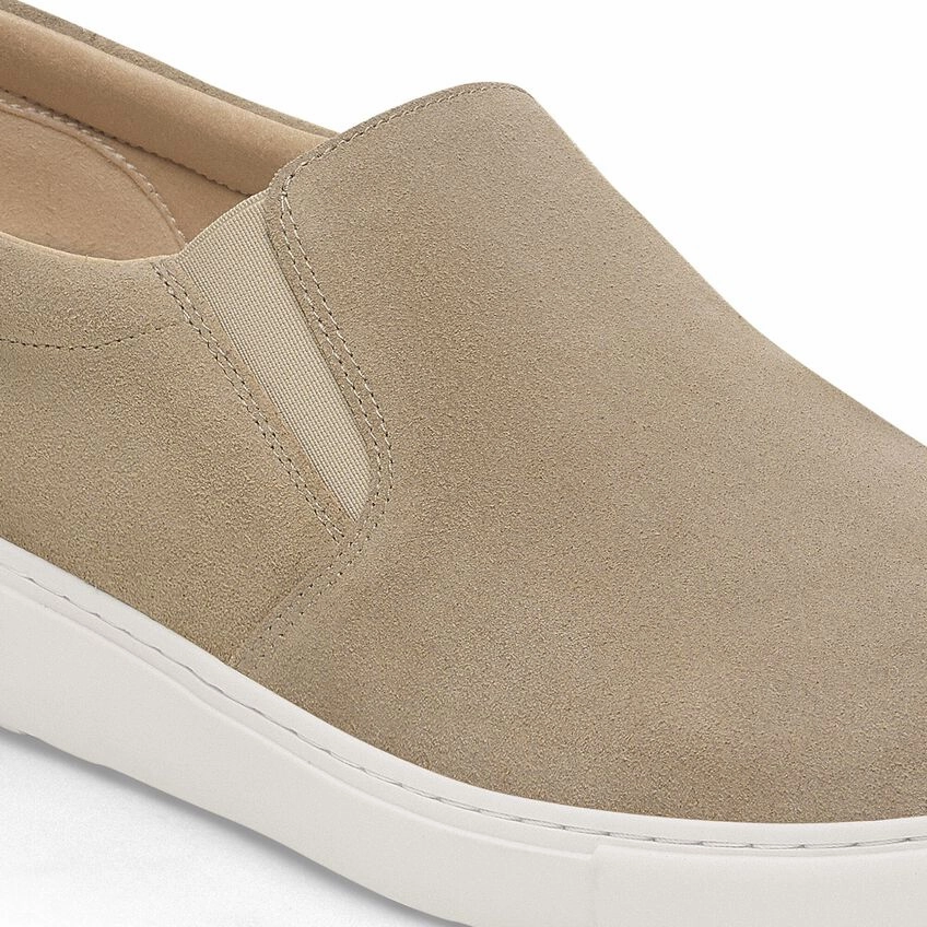 Birkenstock Women's Oswego Slip-On - Taupe Running Light
