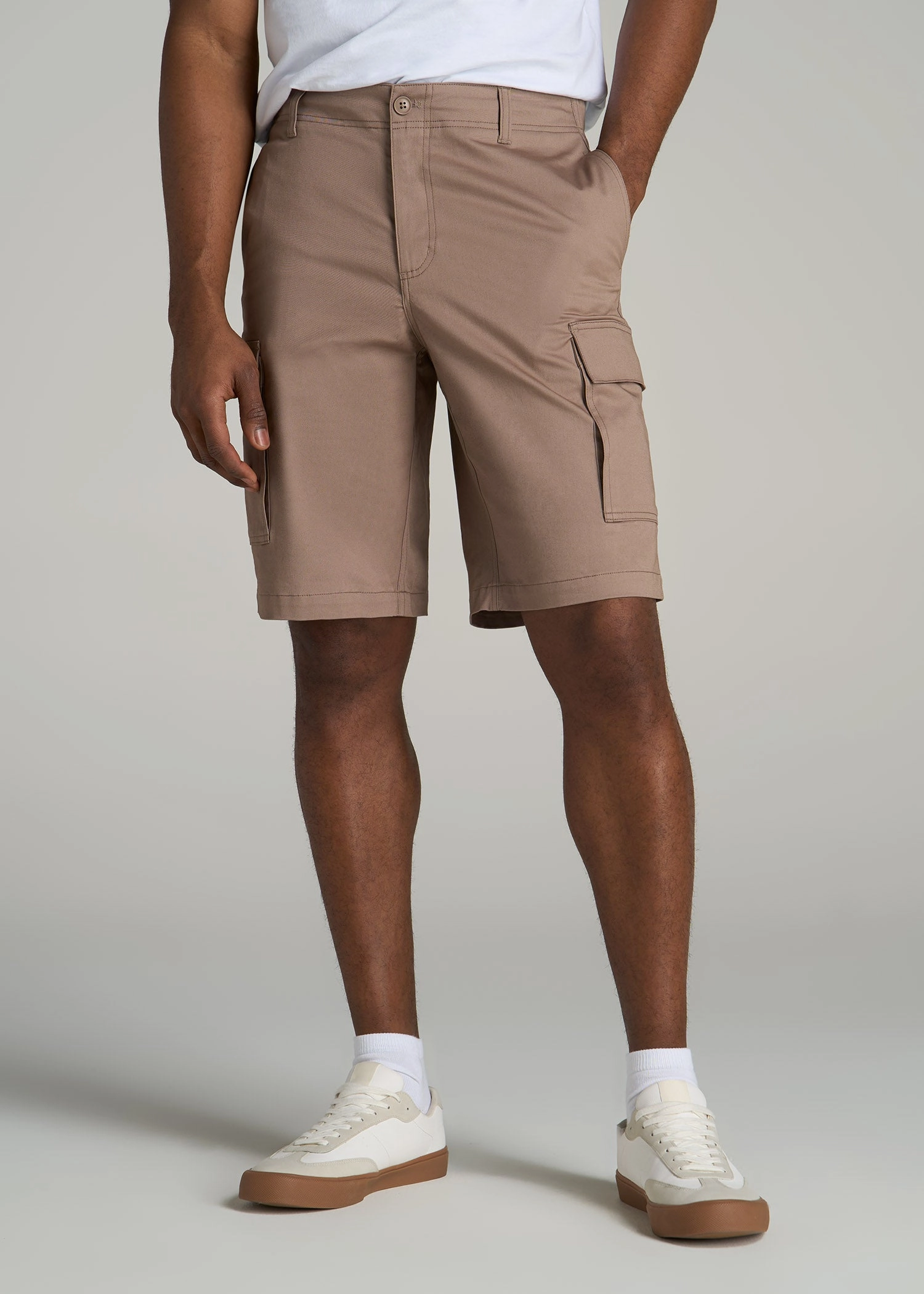 Contoured Articulation Stretch Twill Cargo Shorts for Tall Men in Dark Sand