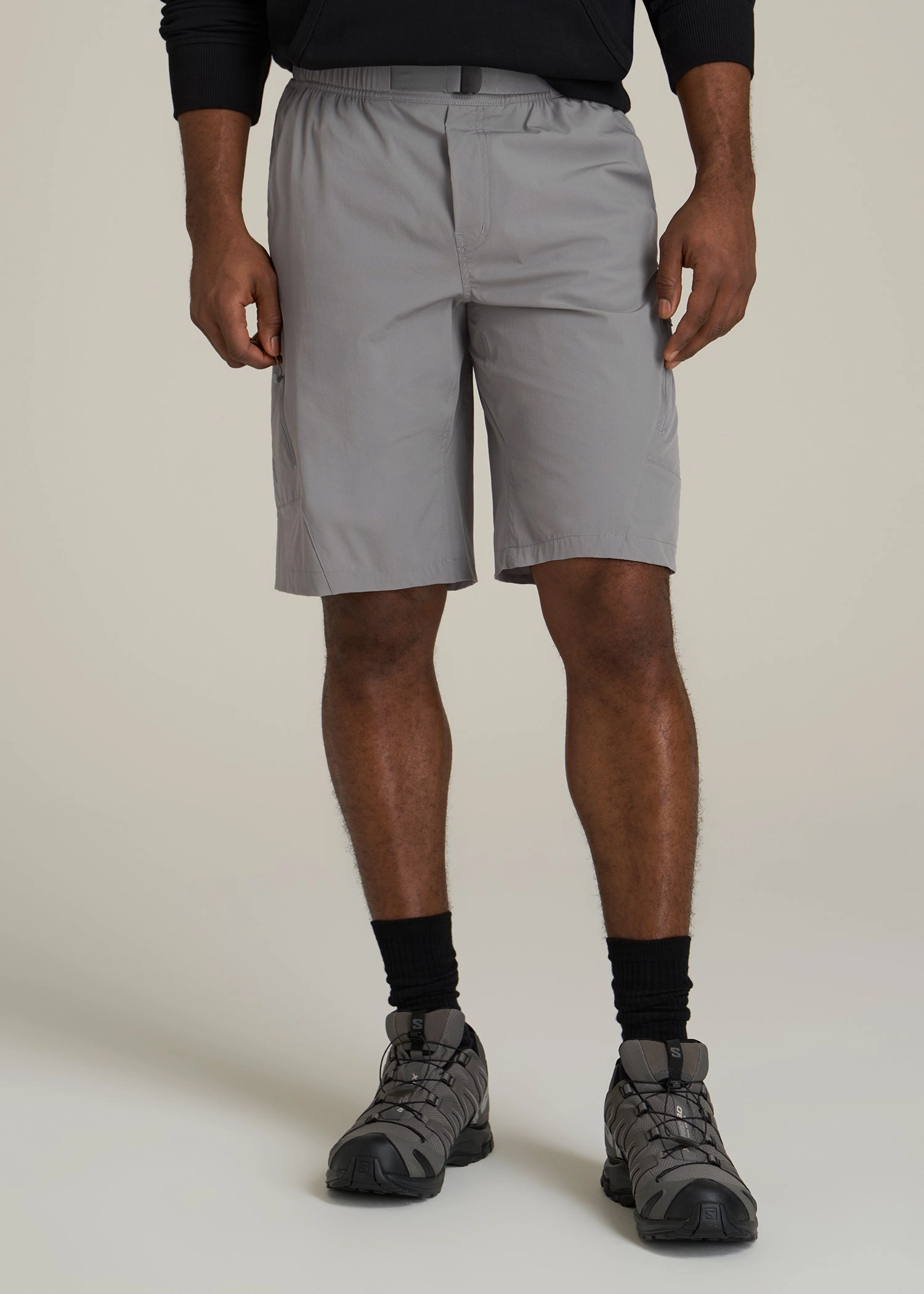 10 Pocket Hiking Short for Tall Men in Pebble Grey Yarn Dyed Pattern