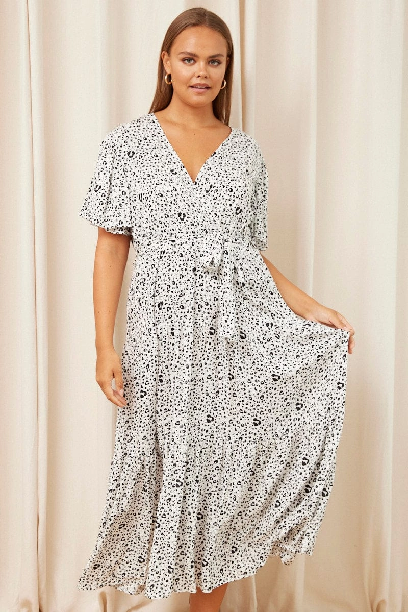 Cozy Wearable Day-To-Night Wear White Animal Print Maxi Dress Short Sleeve Wrap Front Tiered